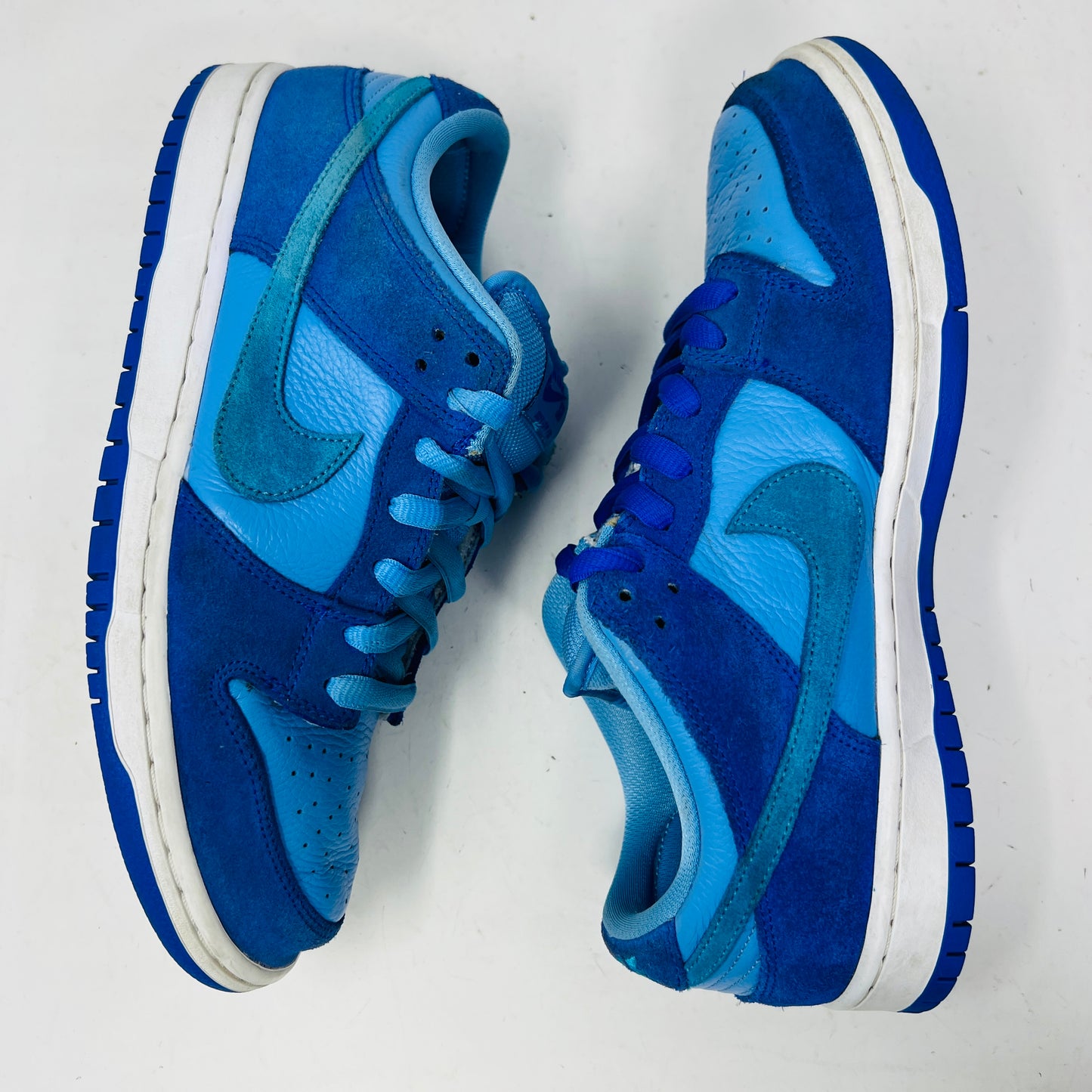 Nike SB Dunk Low Blue Raspberry