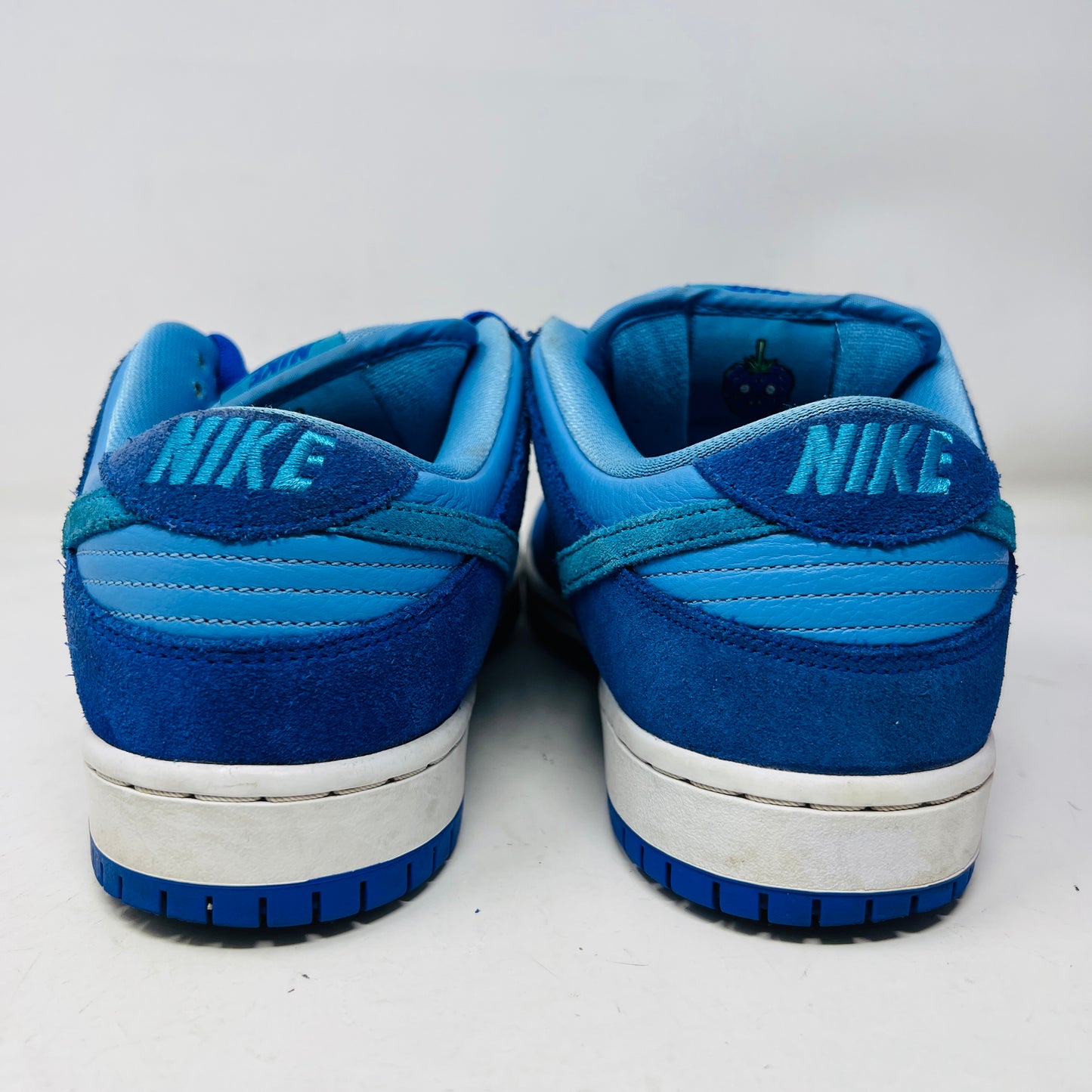 Nike SB Dunk Low Blue Raspberry