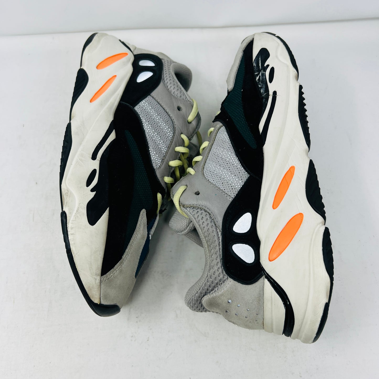 adidas Yeezy Boost 700 Wave Runner