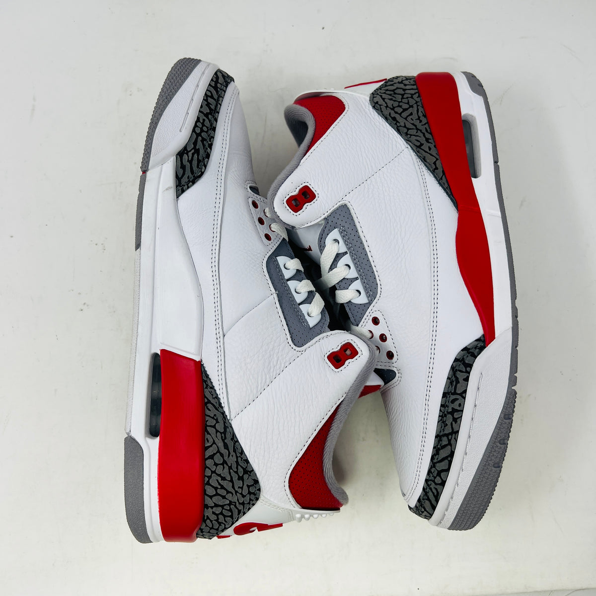 Jordan 3 Retro Fire Red (2022)