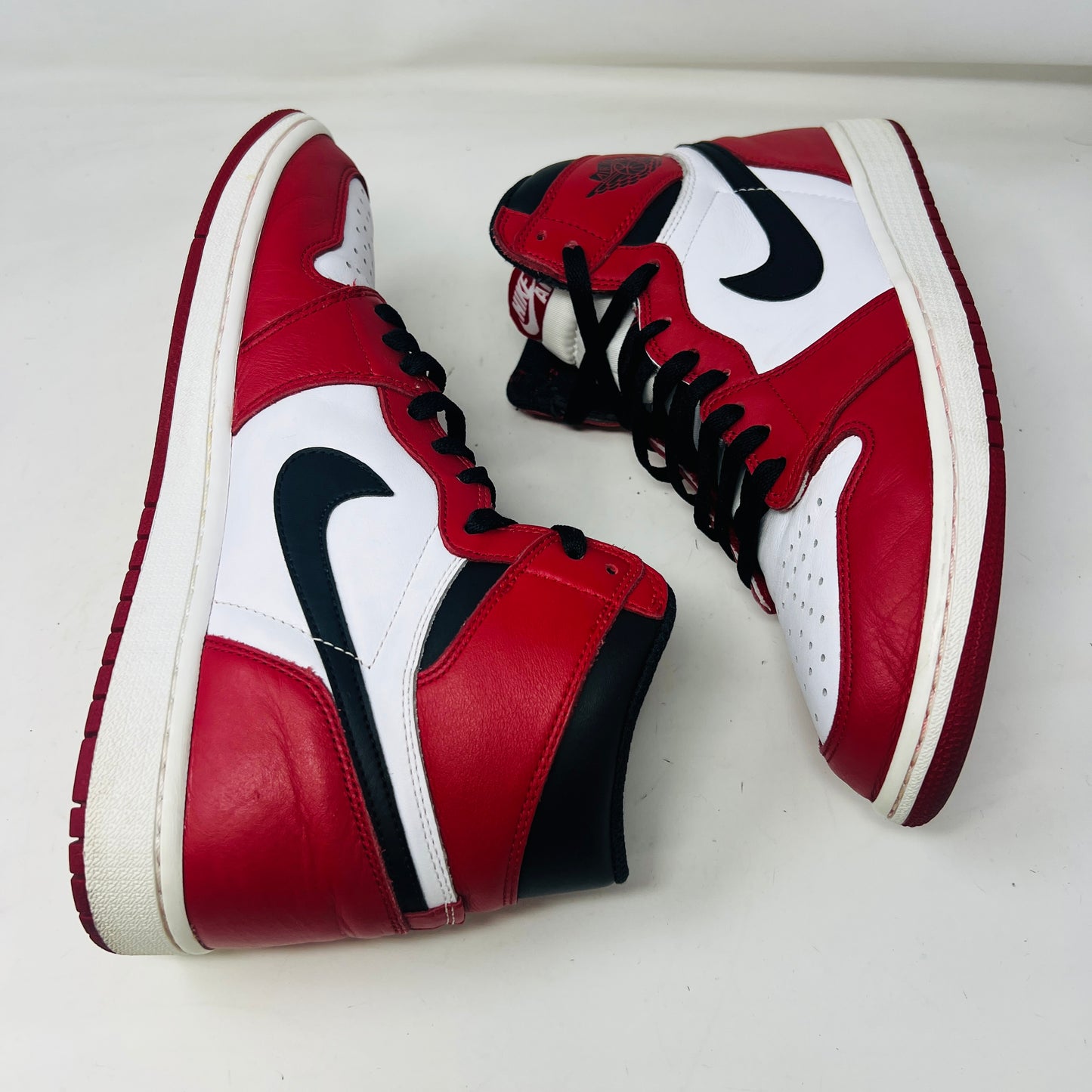 Jordan 1 Retro Chicago (2015)