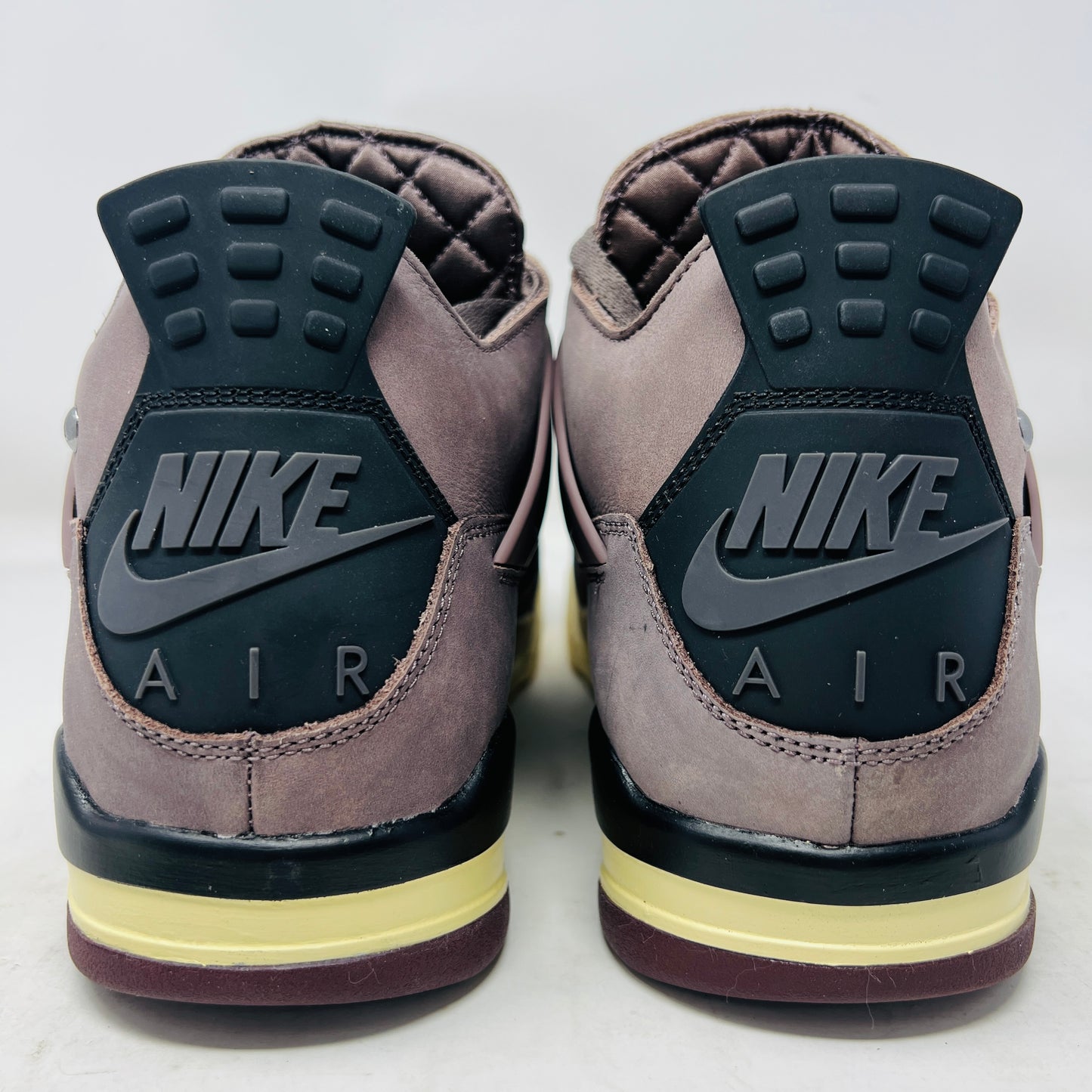 Jordan 4 Retro SP A Ma Maniére Violet Ore