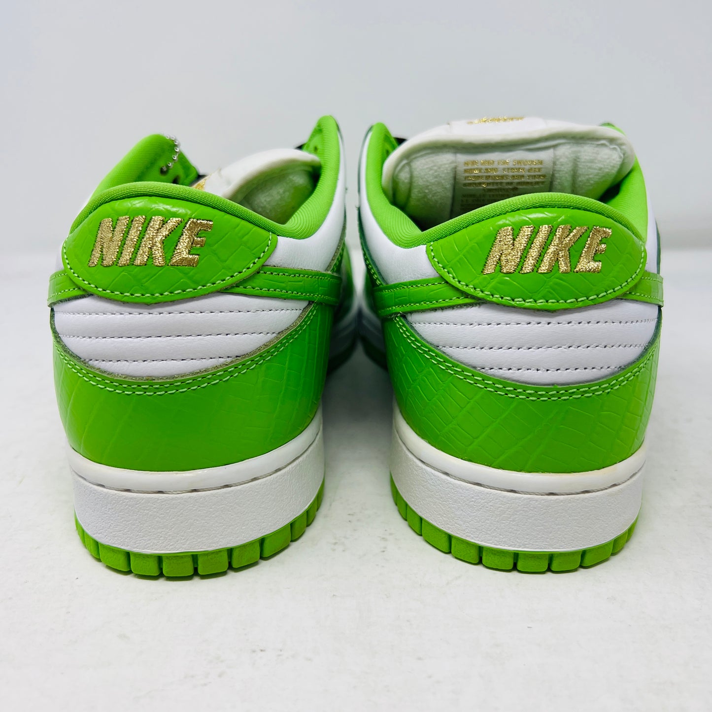 Nike SB Dunk Low Supreme Stars Mean Green (2021)