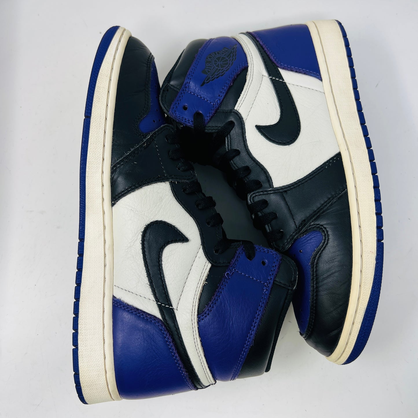 Jordan 1 Retro High Court Purple