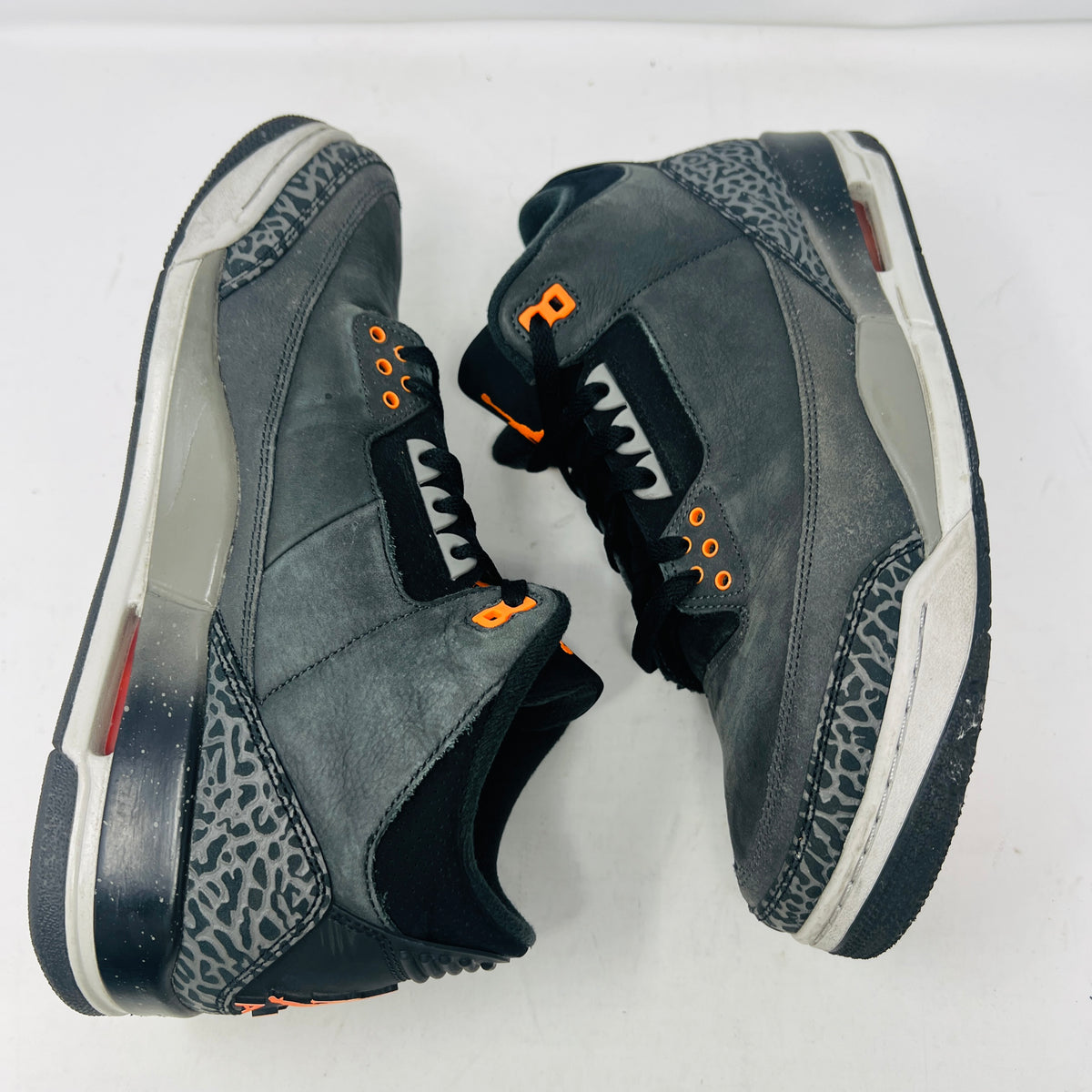 Jordan 3 Retro Fear Pack (2023)