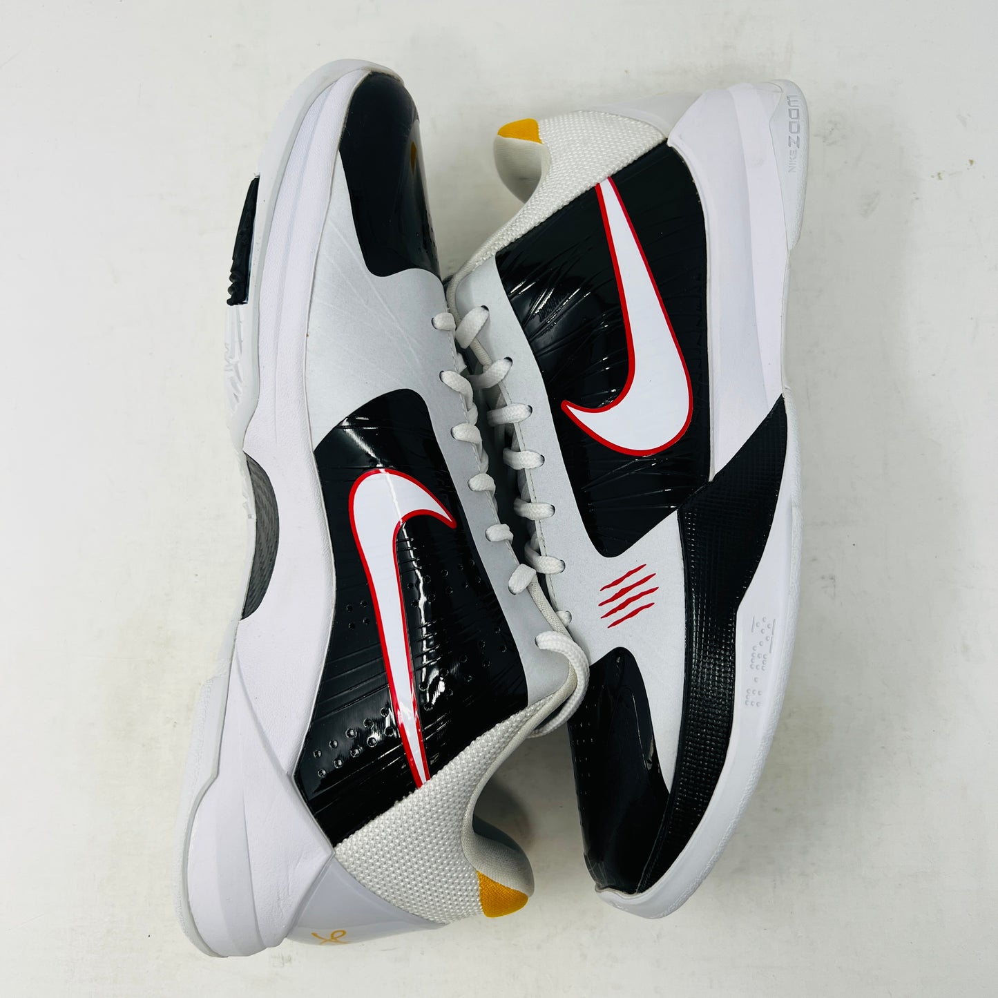 Kobe V Protro Bruce Lee Alternate