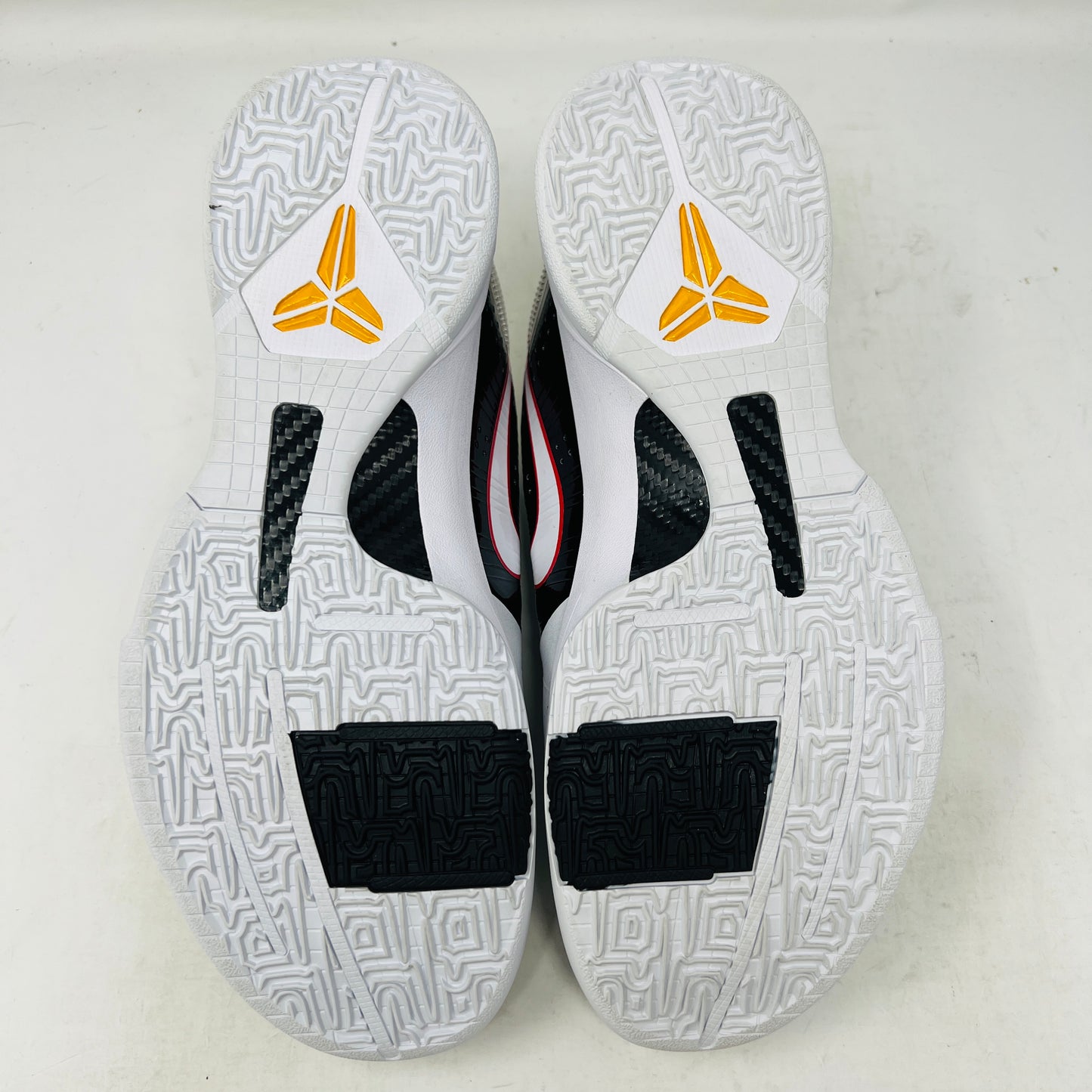 Kobe V Protro Bruce Lee Alternate