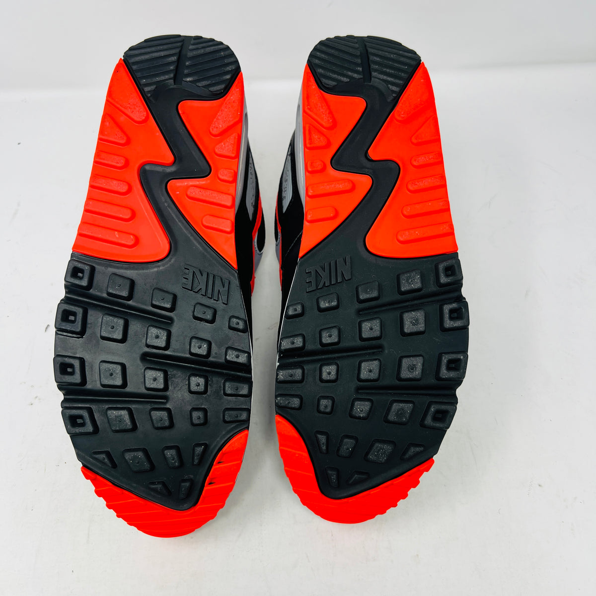 Nike Air Max 90 Black Radiant Red Wolf Grey