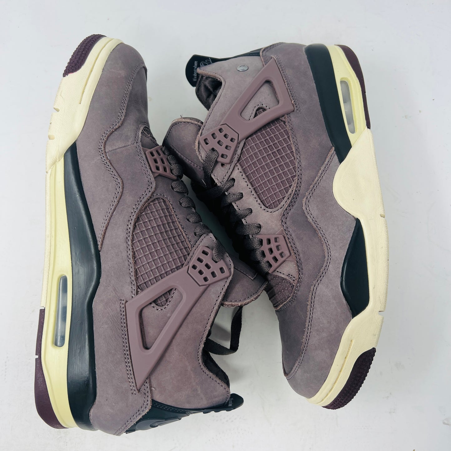 Jordan 4 Retro SP A Ma Maniére Violet Ore