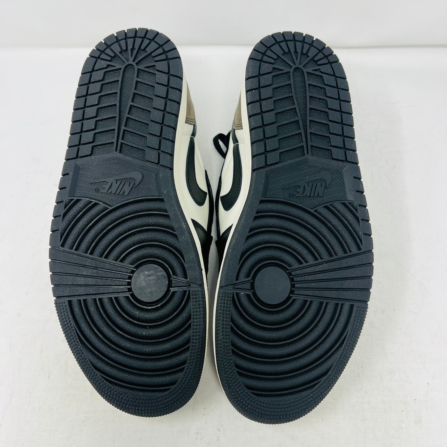Jordan 1 Retro Low OG Mocha