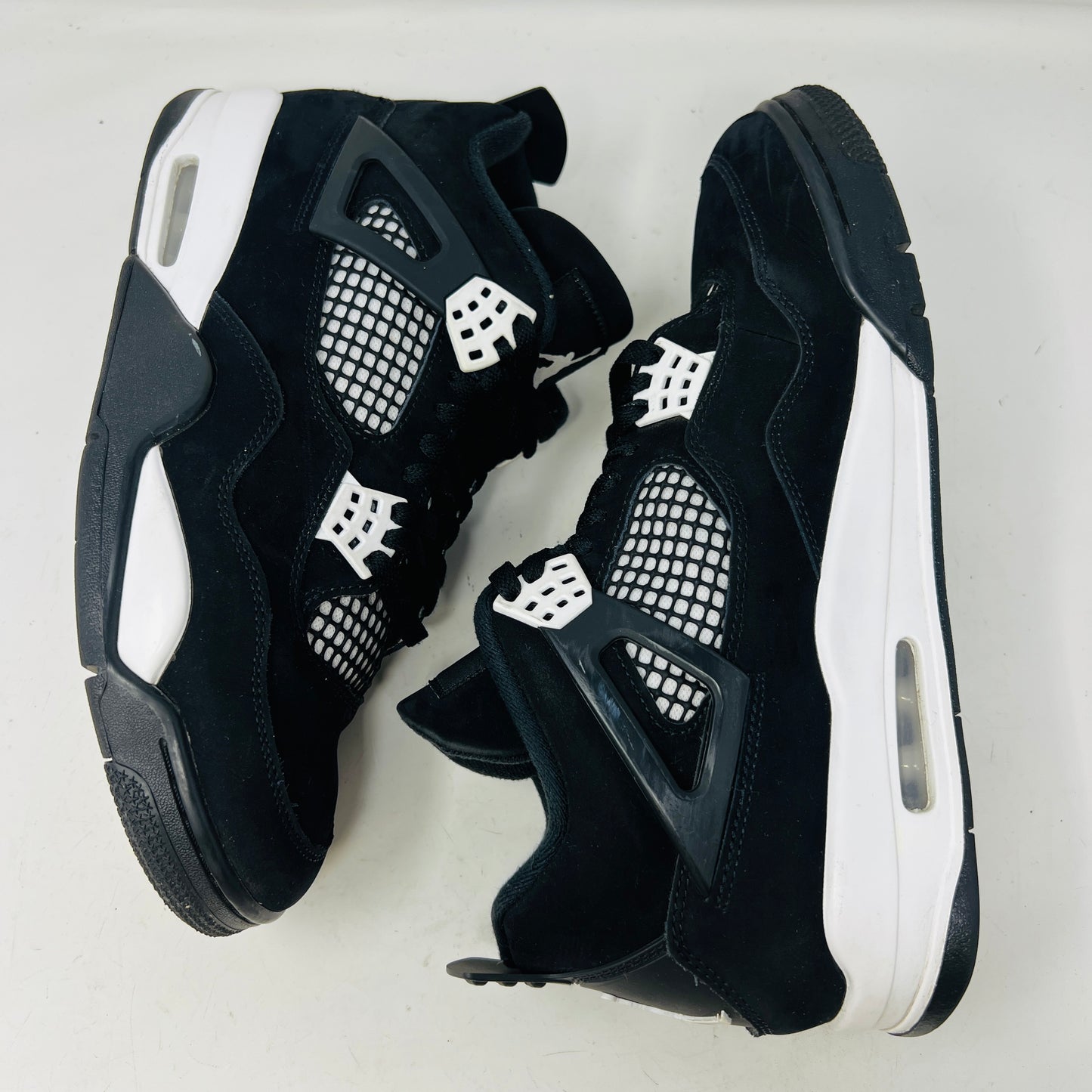 Jordan 4 Retro White Thunder