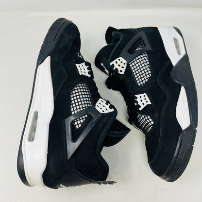 Jordan 4 Retro White Thunder