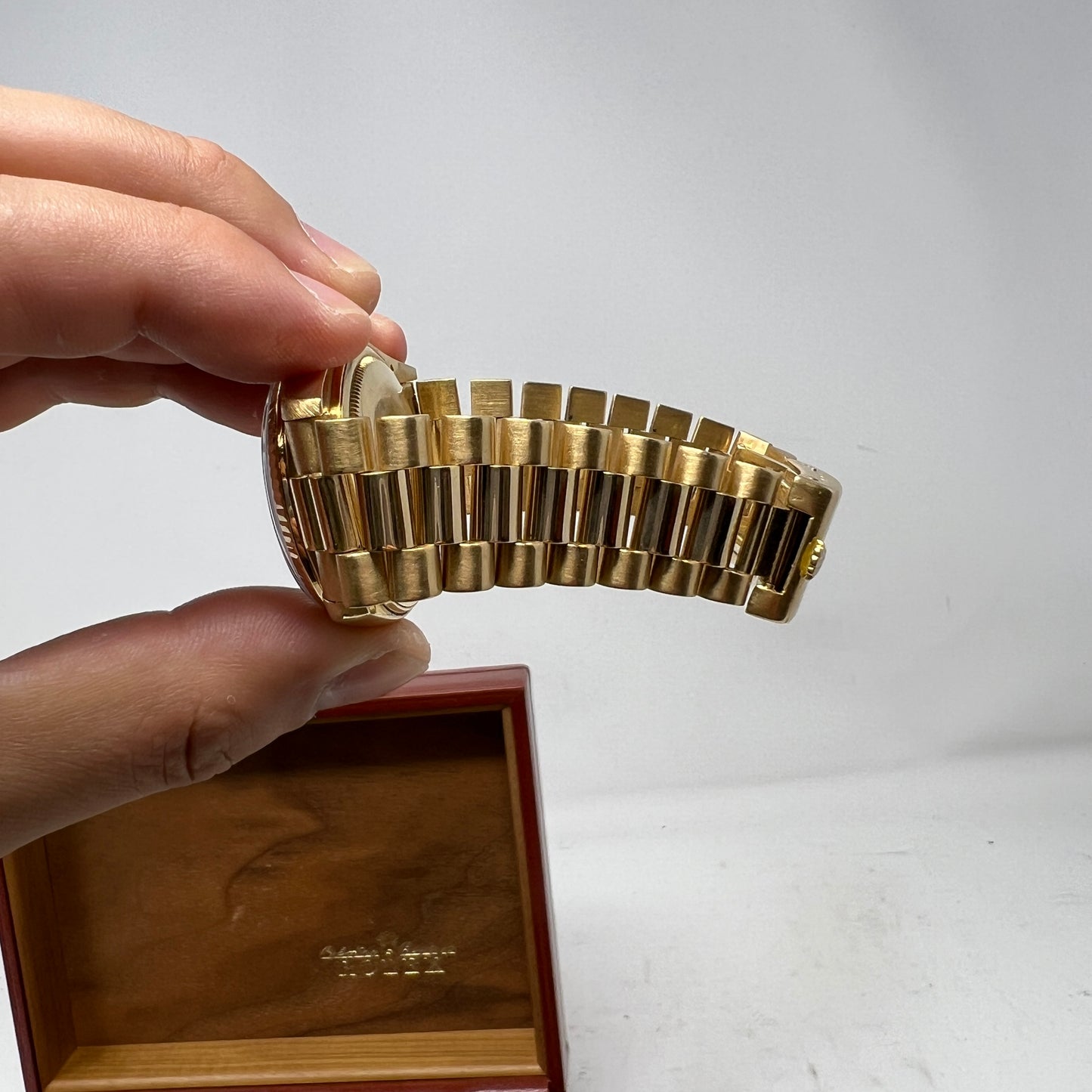 Rolex Day Date Oyster Perpetual Presidential 18K Yellow Gold