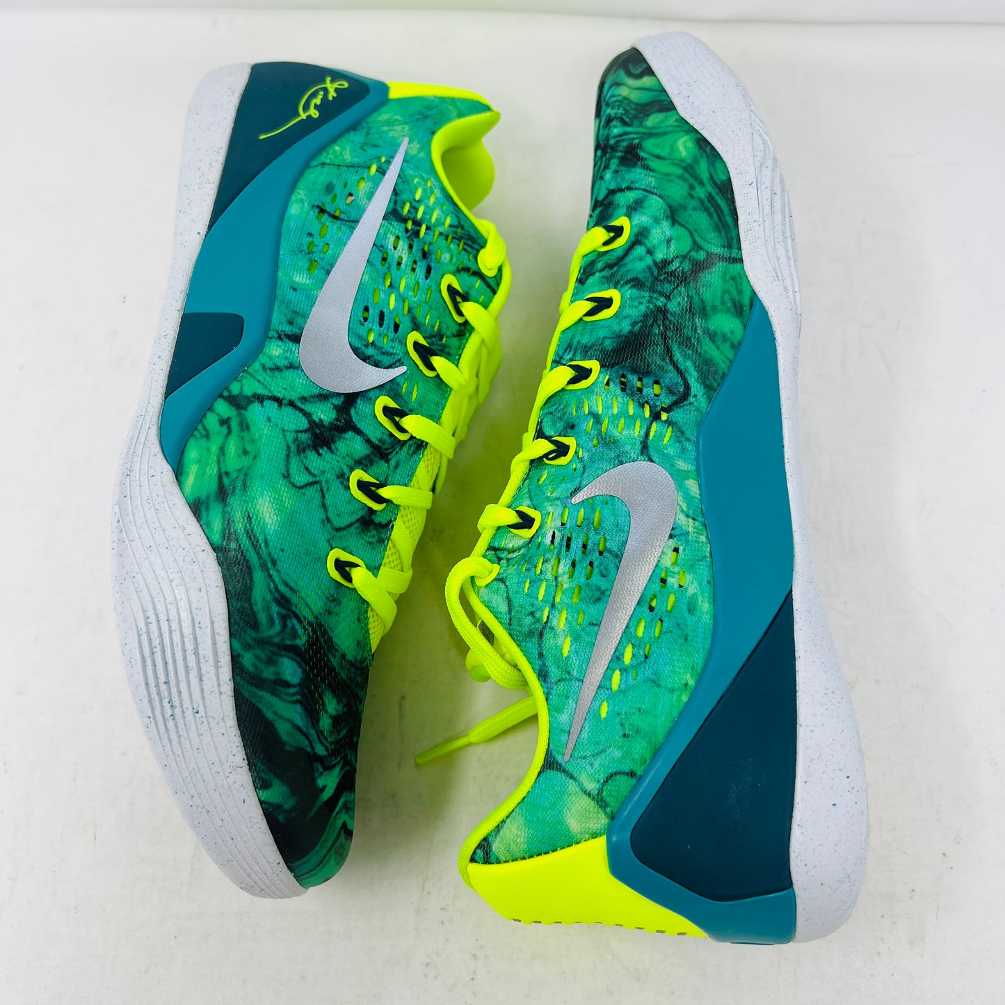 Nike Kobe 9 EM Low Easter