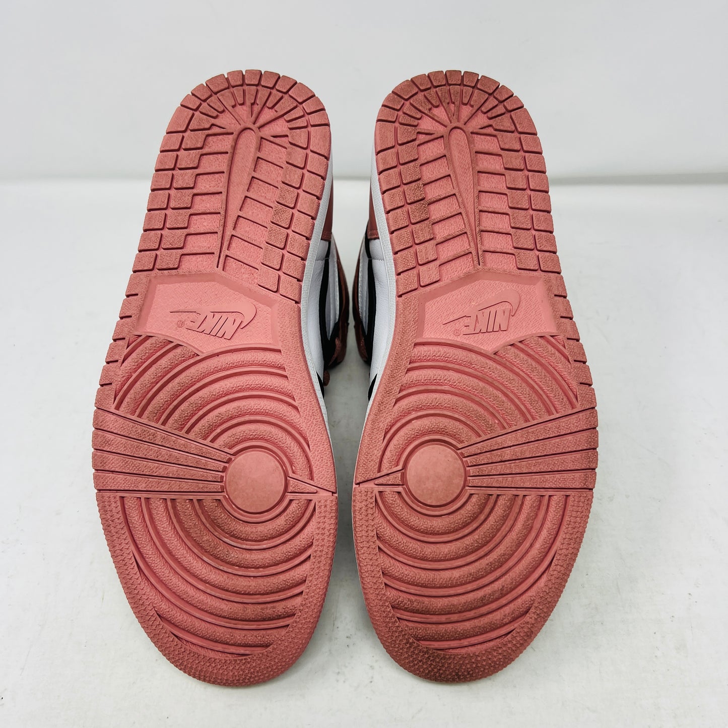 Jordan 1 Retro High Rust Pink Art Basel (Sample)