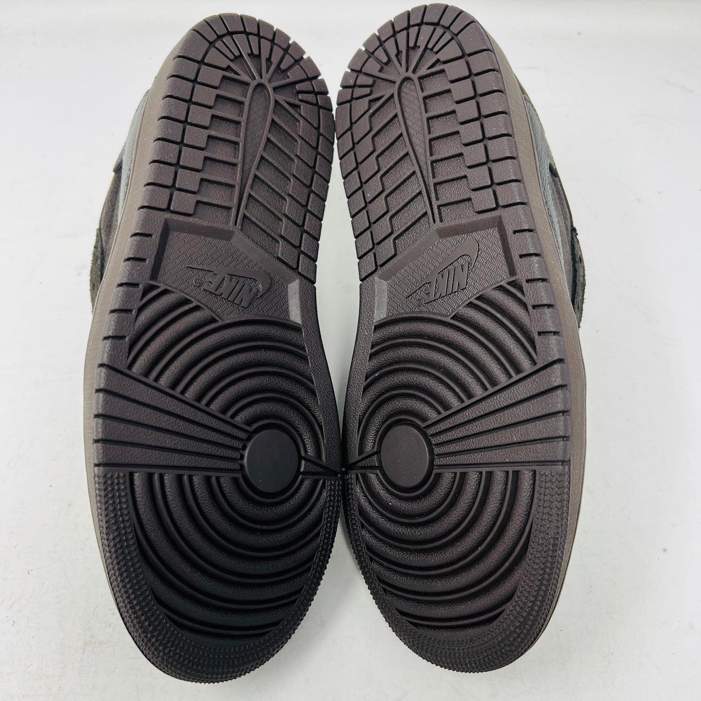 Jordan 1 Retro Low OG SP Travis Scott Velvet Brown
