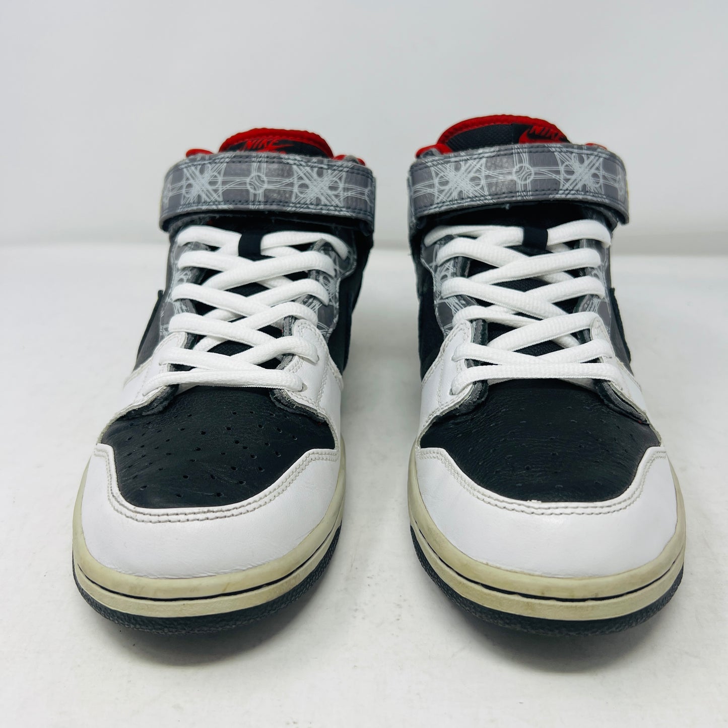 Nike SB Dunk Mid Beijing Triumvir Fly