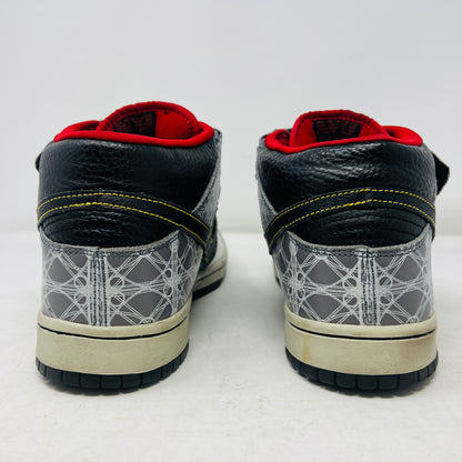 Nike SB Dunk Mid Beijing Triumvir Fly