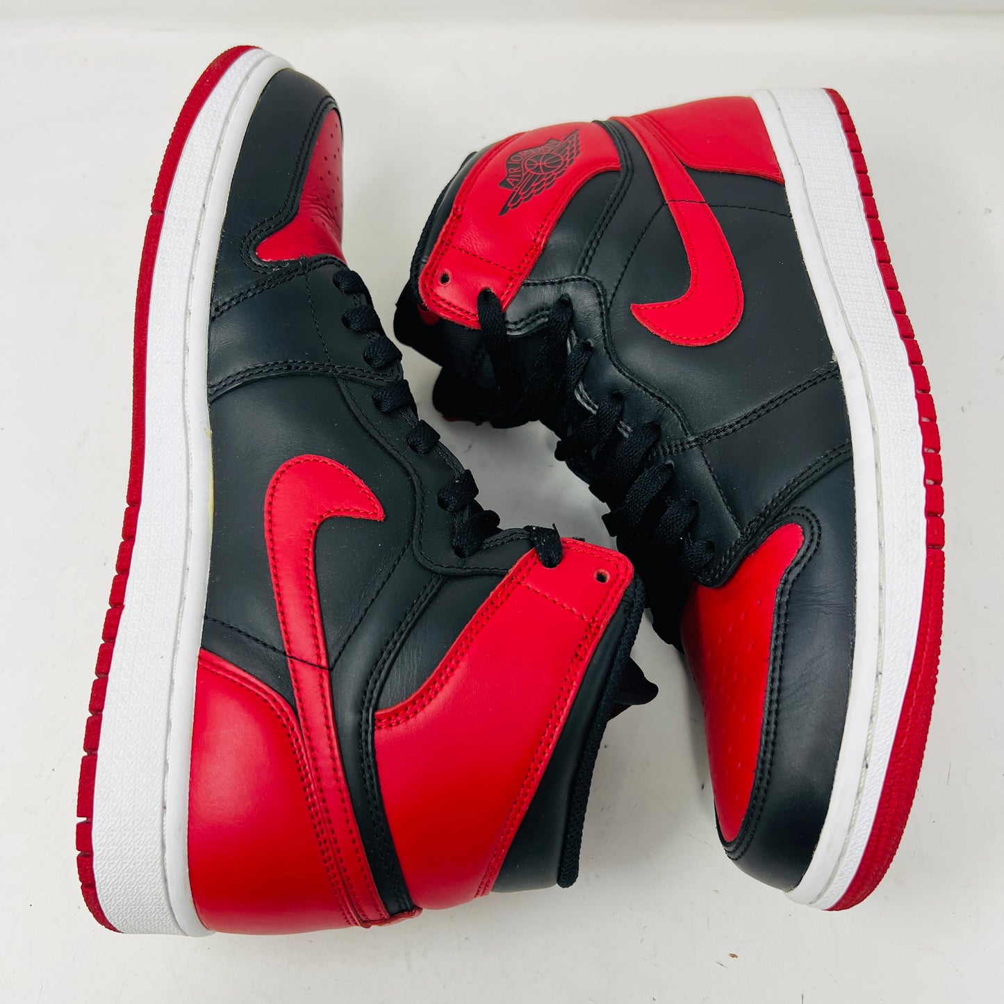 Jordan 1 Retro Bred (2013)