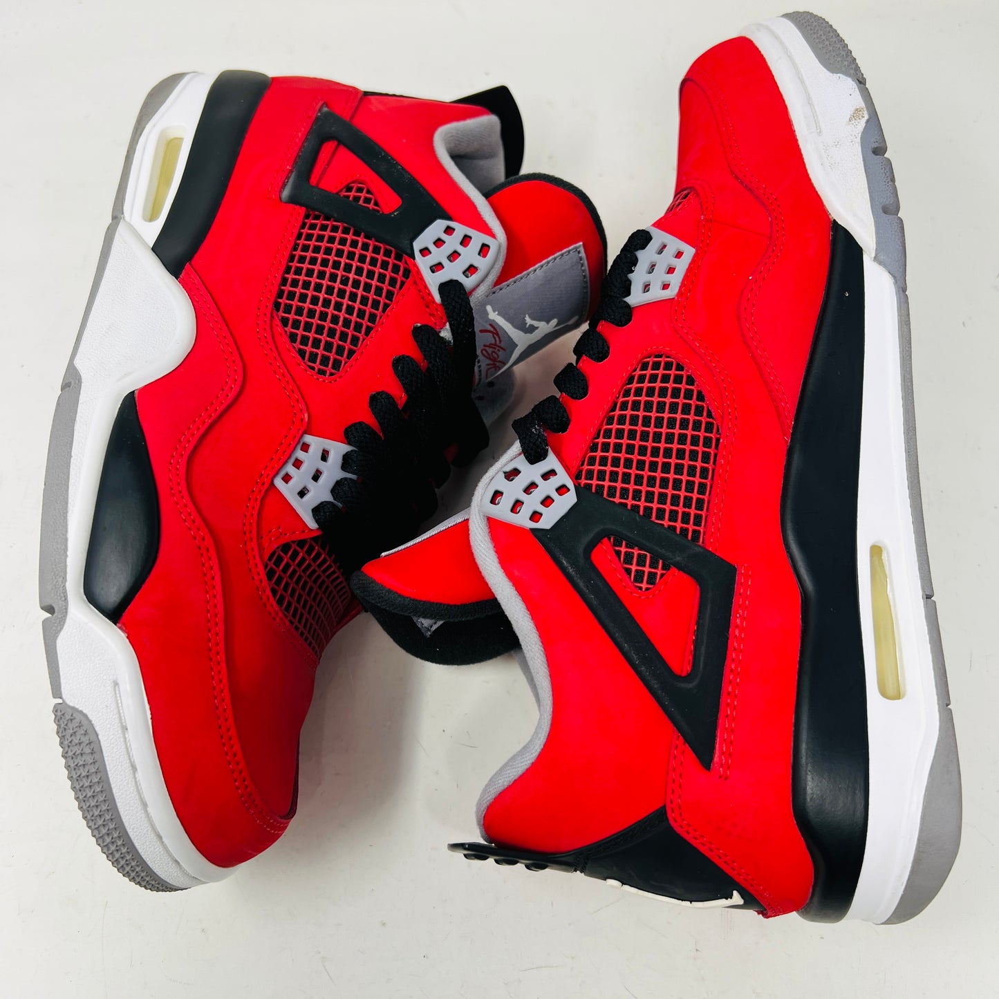 Jordan 4 Retro Toro Bravo