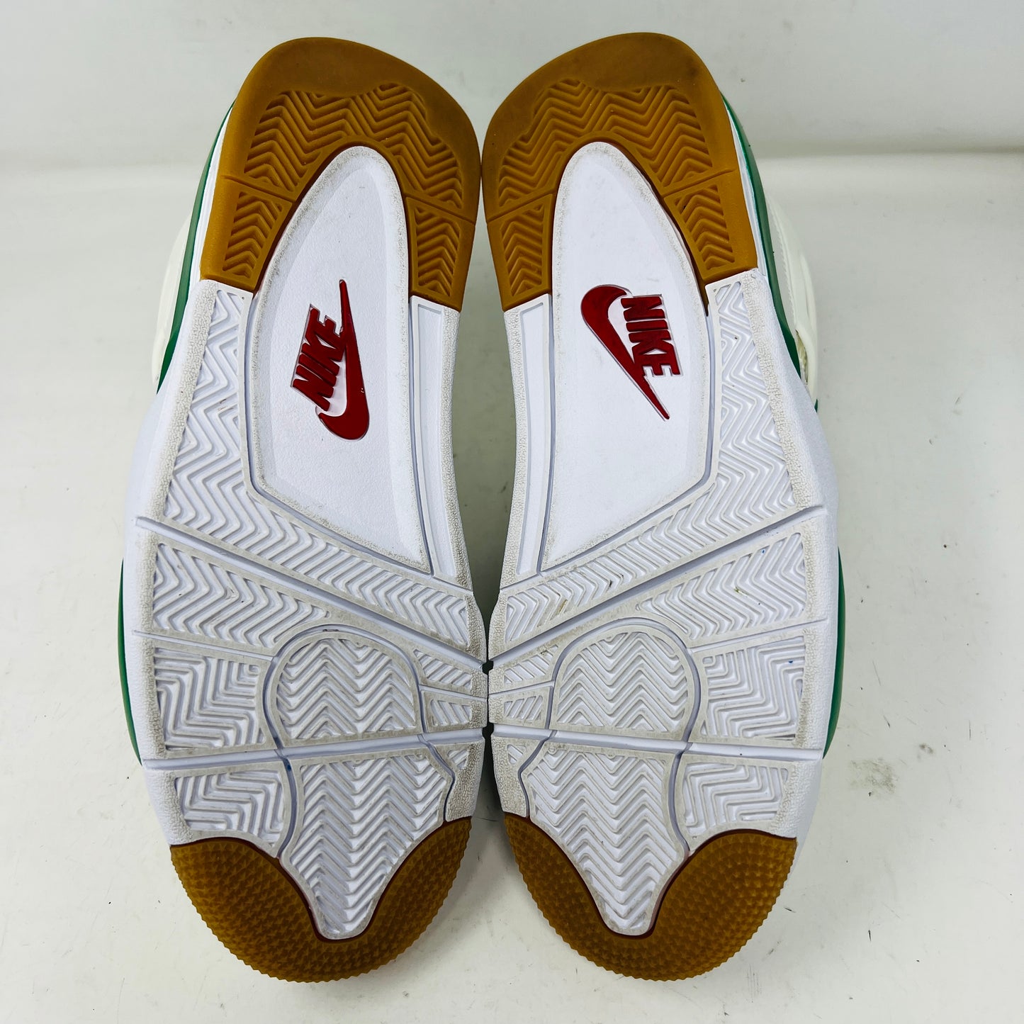 Jordan 4 Retro SB Pine Green