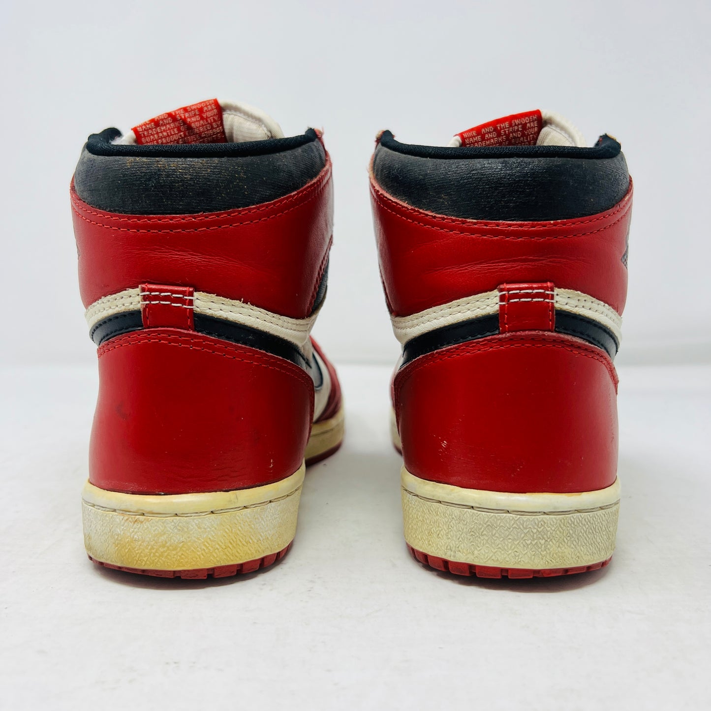Jordan 1 OG Chicago (1985)