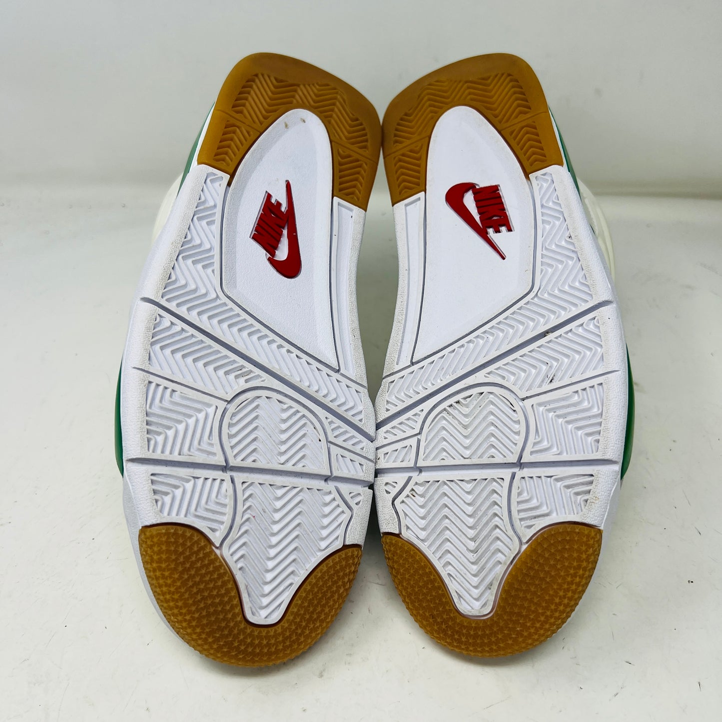 Jordan 4 Retro SB Pine Green