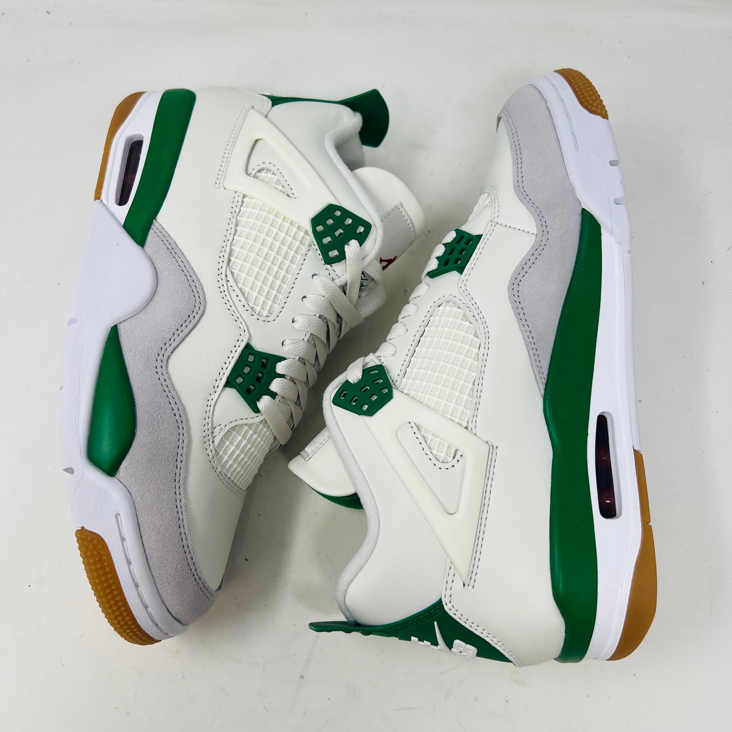 Jordan 4 Retro SB Pine Green