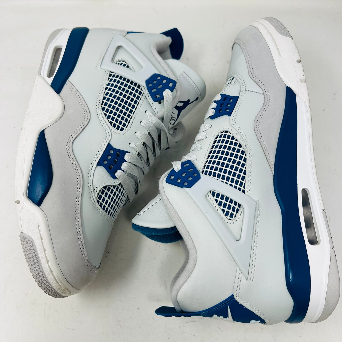 Jordan 4 Retro Military Blue (2024)