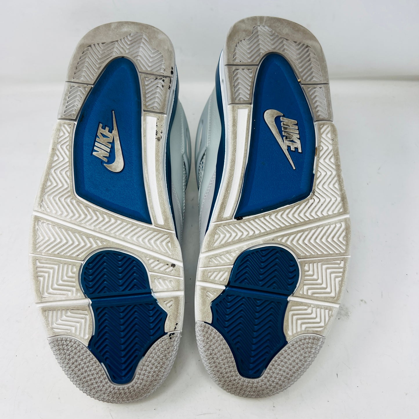 Jordan 4 Retro Military Blue (2024)