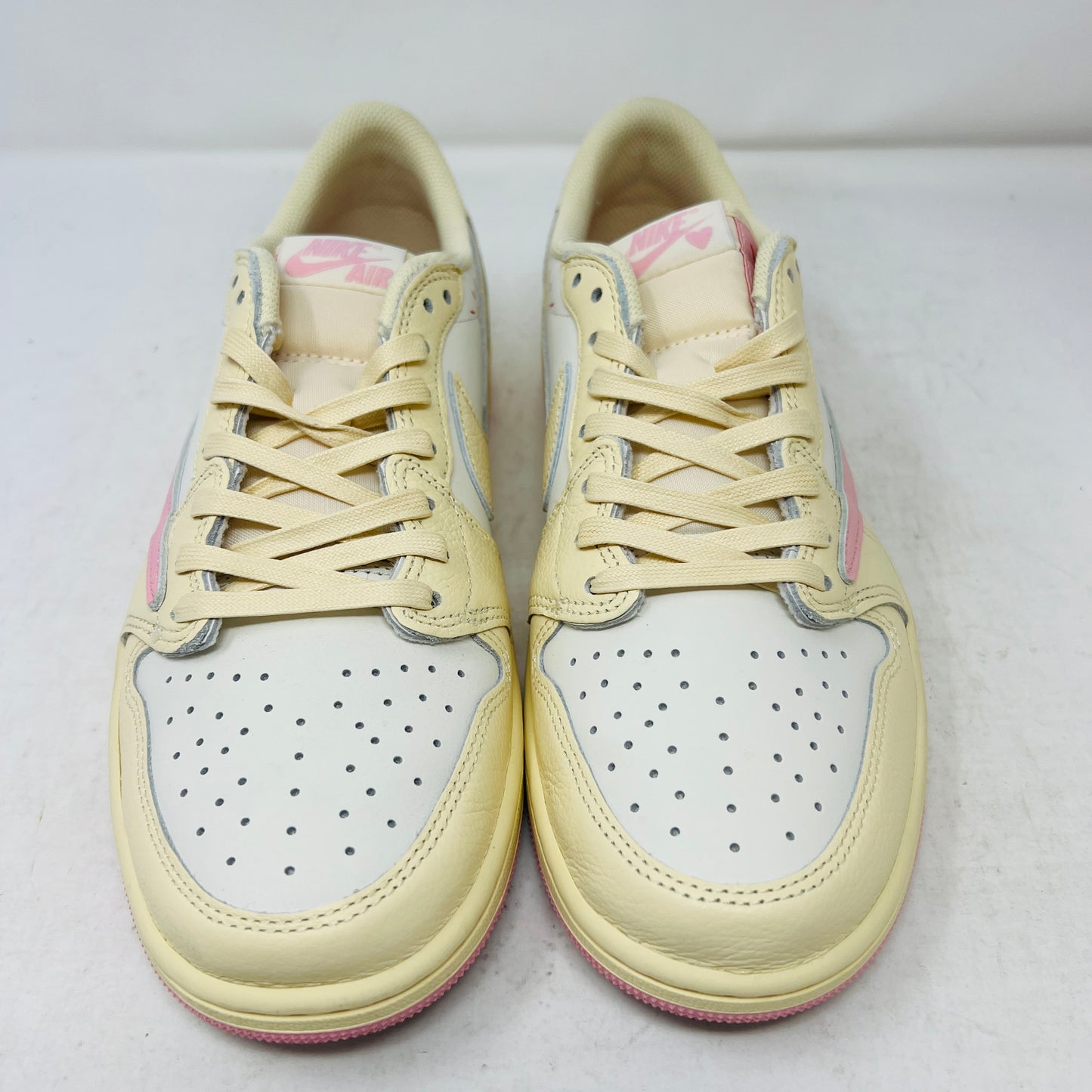 Jordan 1 Retro Low OG SP Travis Scott Shy Pink
