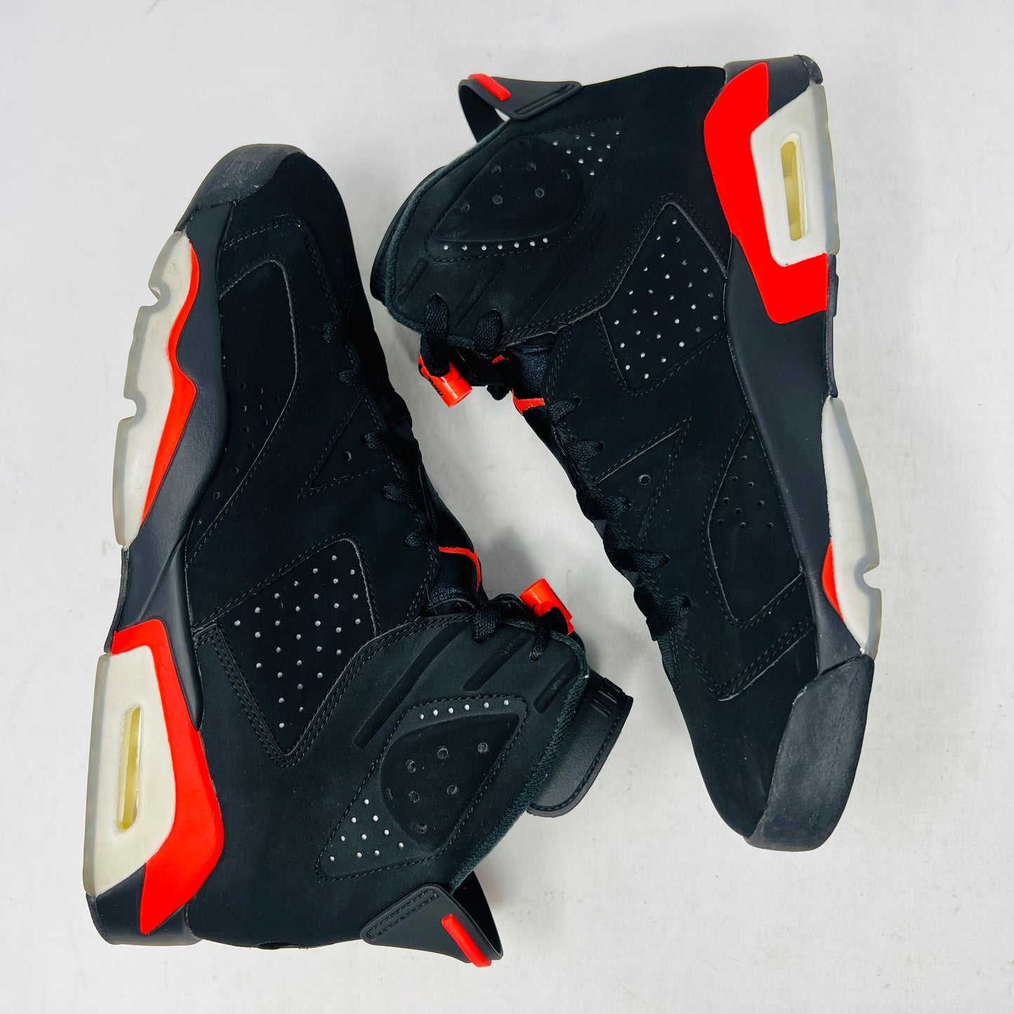 Jordan 6 Retro Black Infrared (2019)