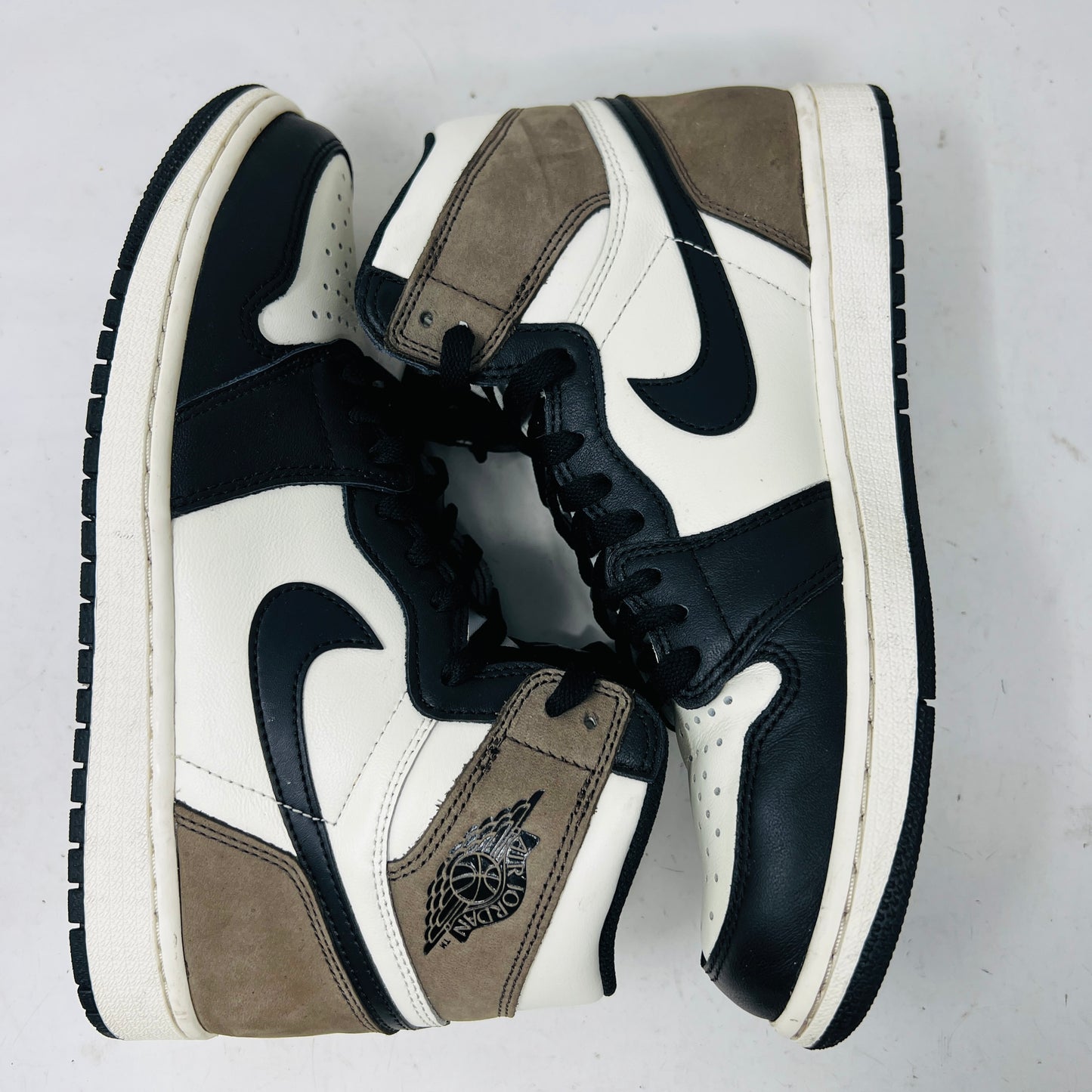 Jordan 1 Retro High Dark Mocha