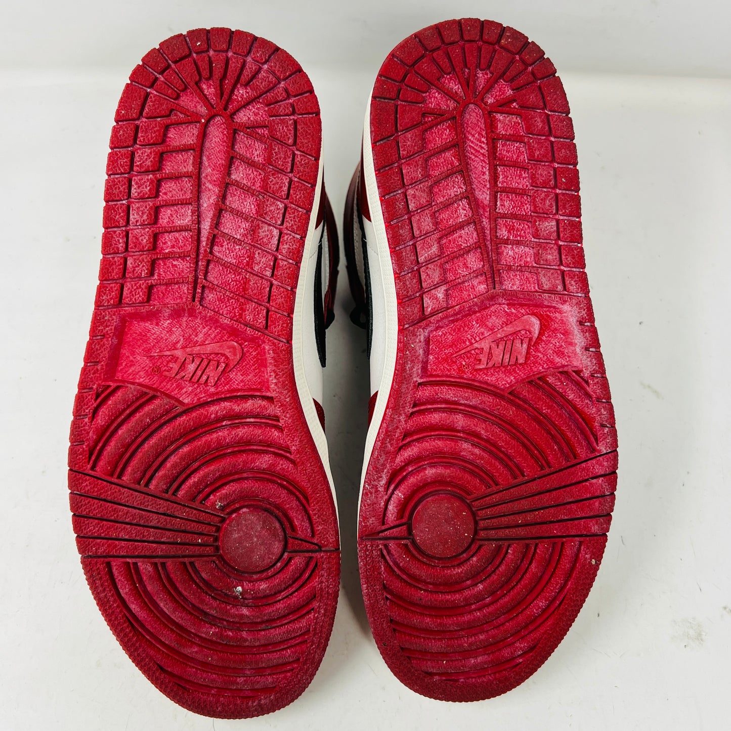Jordan 1 Retro High OG Chicago Lost and Found