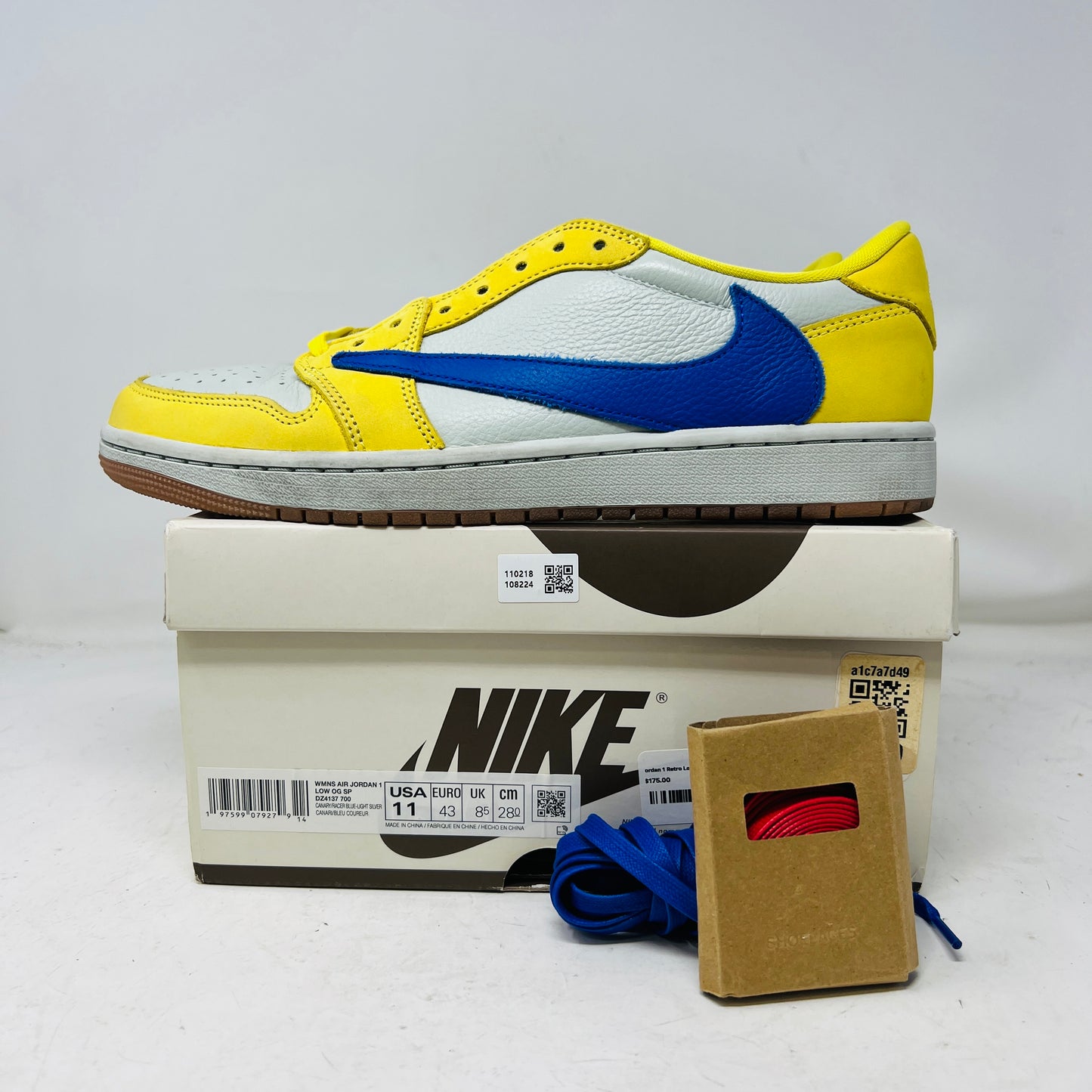 Jordan 1 Retro Low OG SP Travis Scott Canary (Women's)