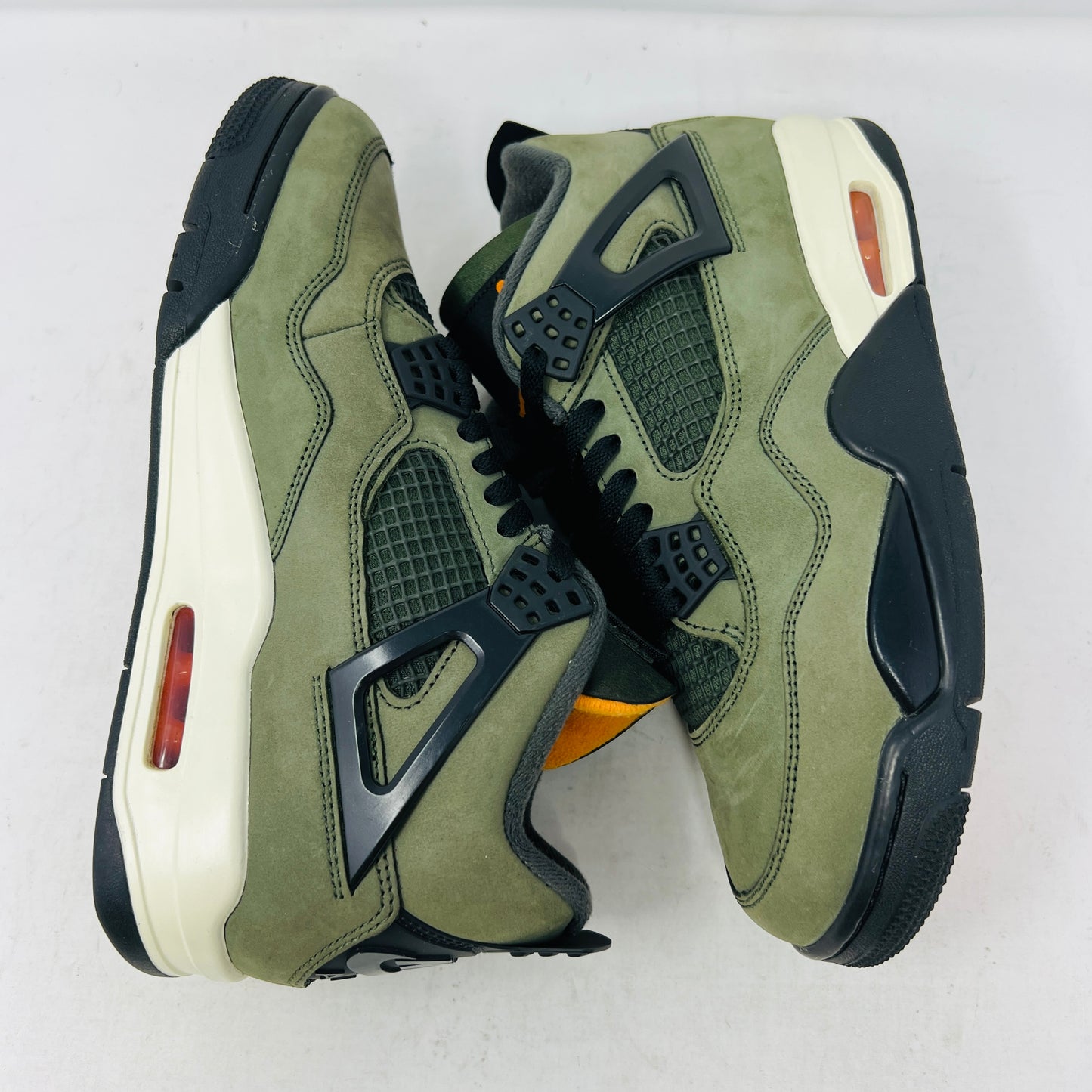 Jordan 4 Retro OG SP Undefeated (2025)