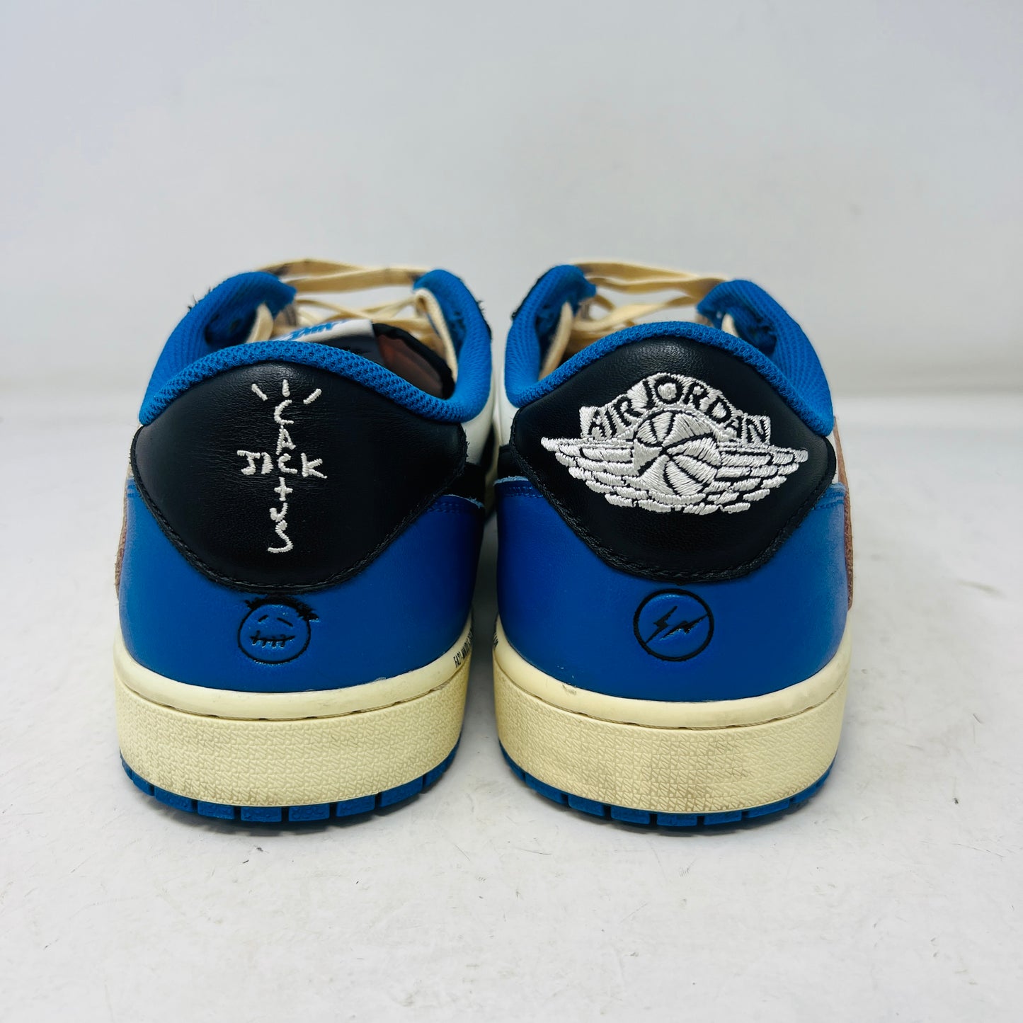 Jordan 1 Retro Low OG SP Fragment x Travis Scott