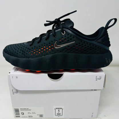 Nike Mind 002 Black Hyper Crimson