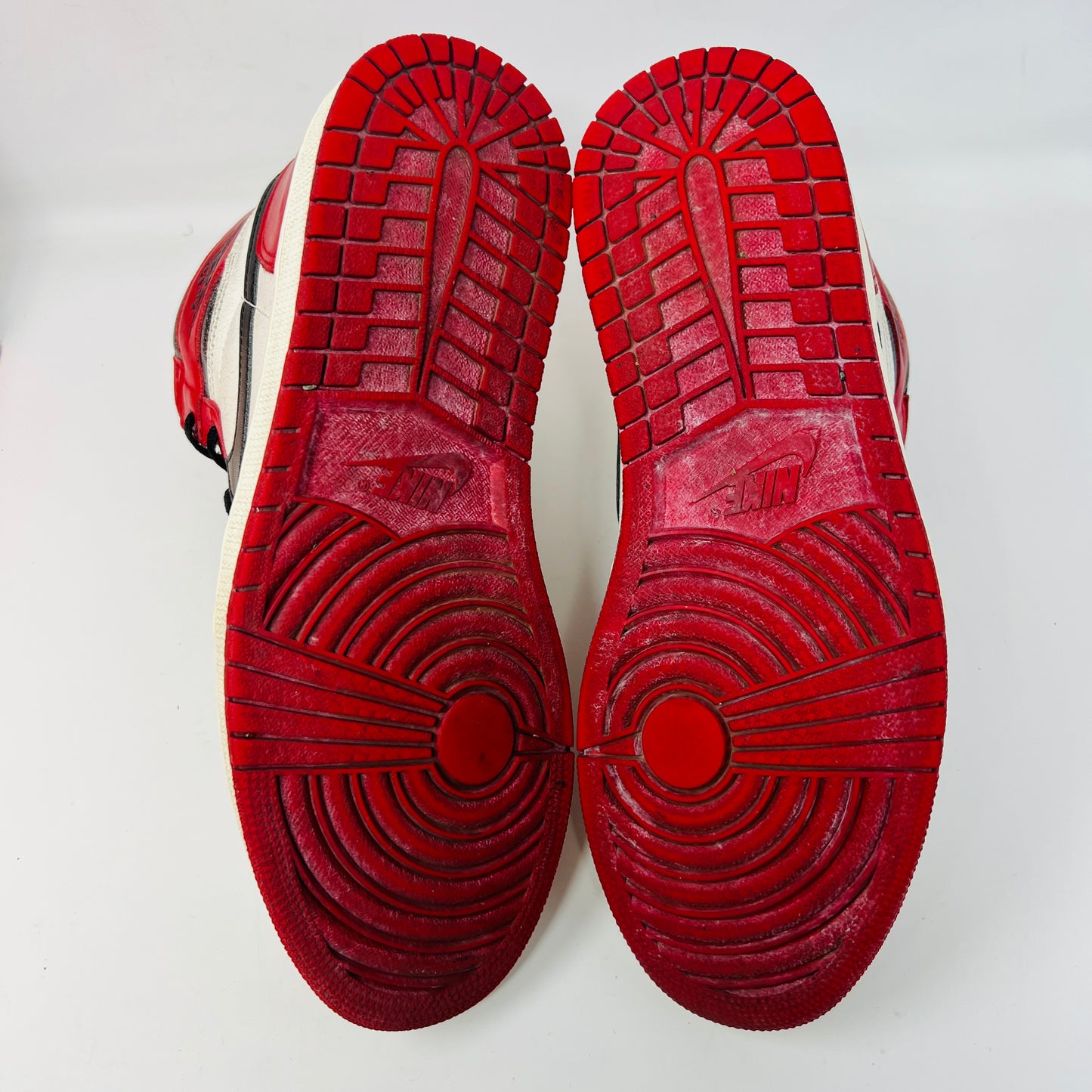 Jordan 1 Retro High OG Chicago Lost and Found