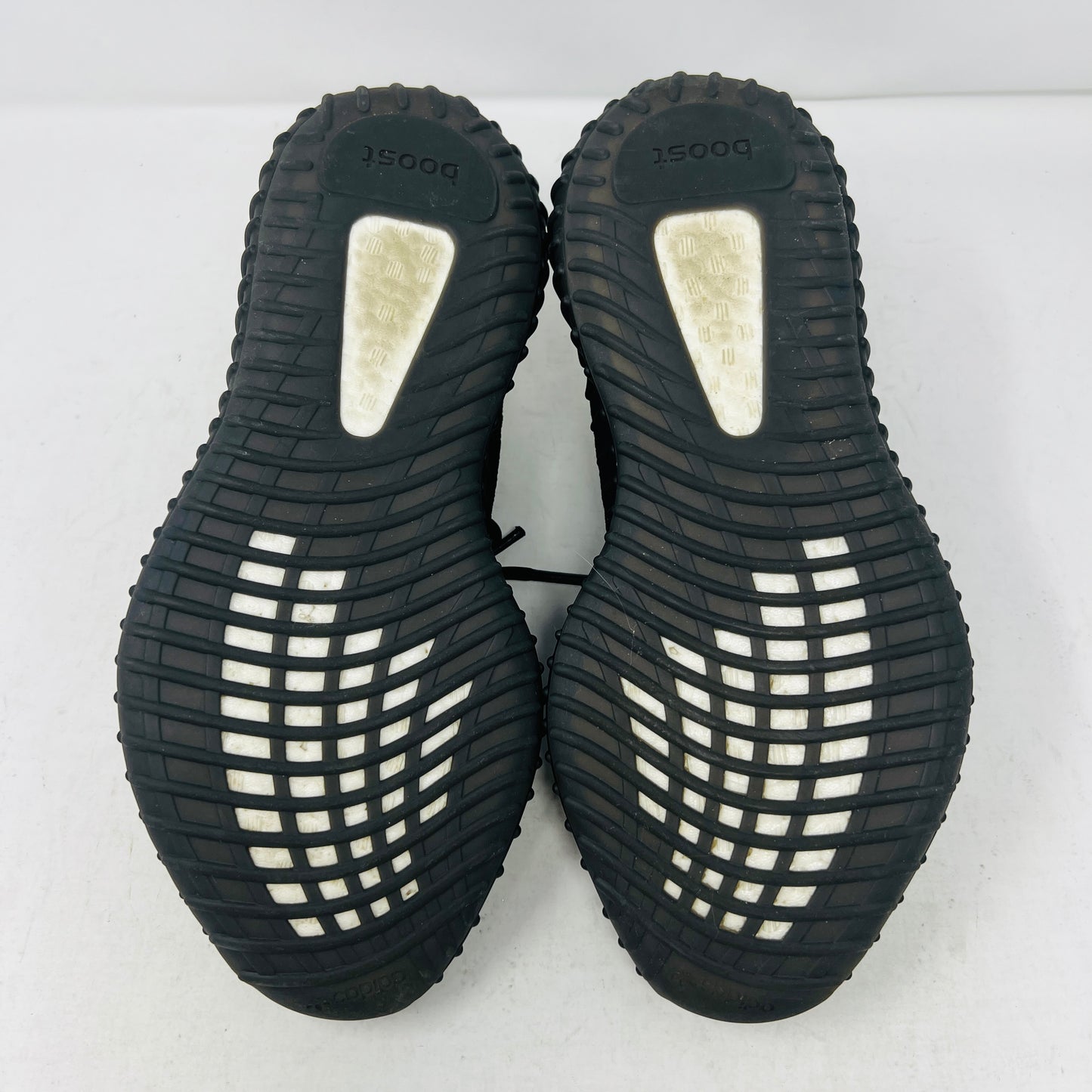 adidas Yeezy Boost 350 V2 Black Red