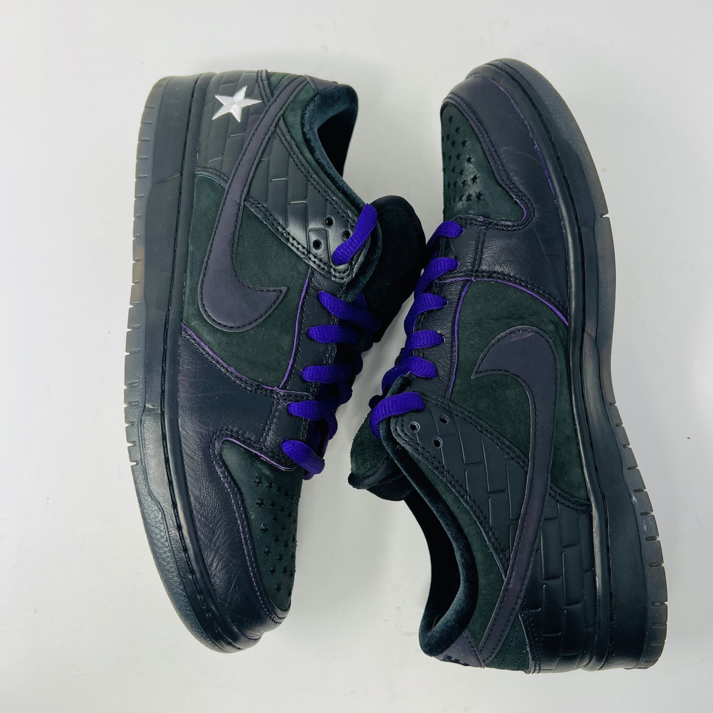 Nike SB Dunk Low Familia First Avenue