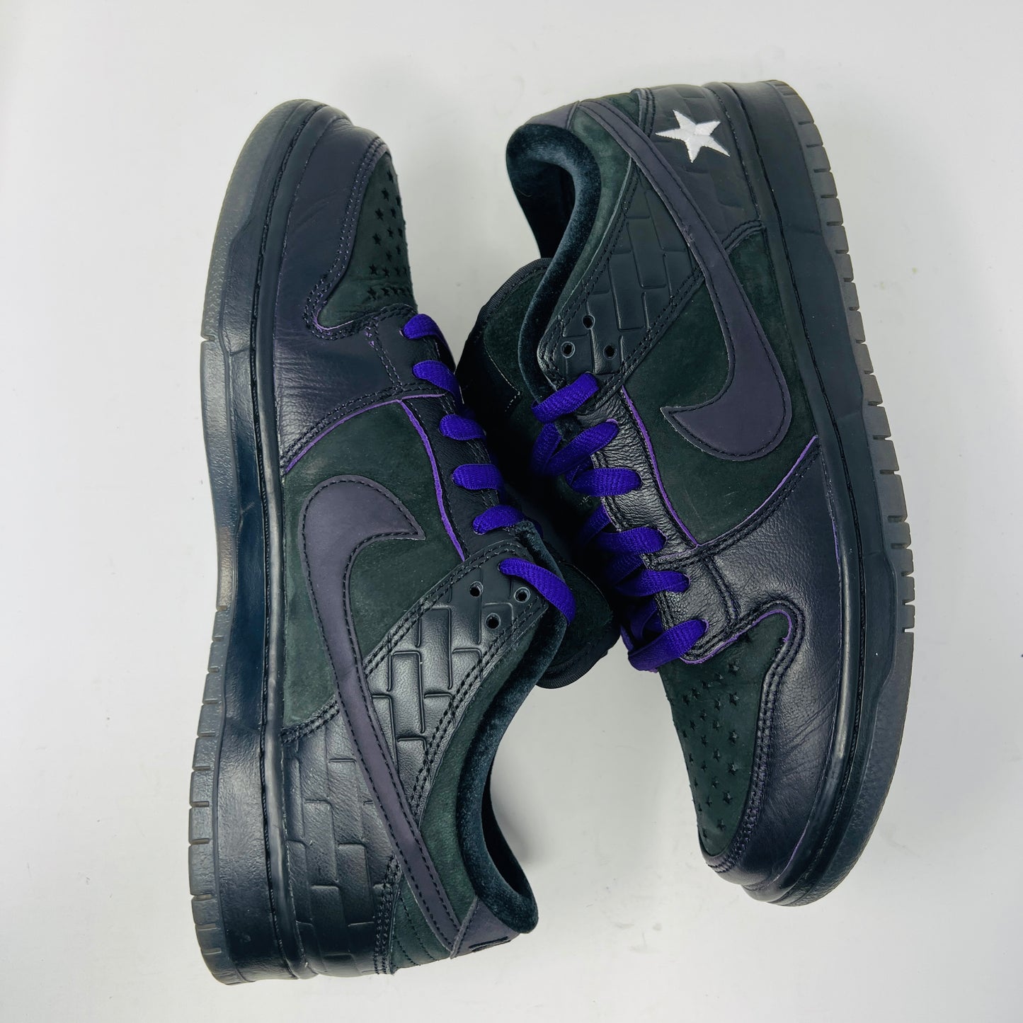 Nike SB Dunk Low Familia First Avenue