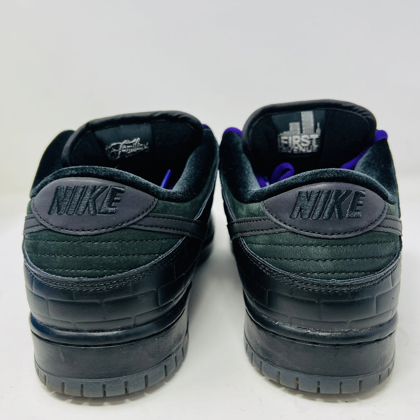 Nike SB Dunk Low Familia First Avenue
