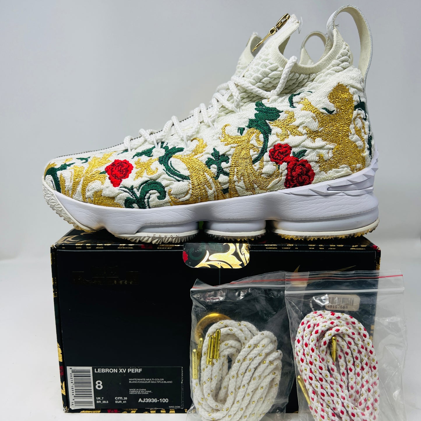 Nike LeBron 15 Performance KITH King's Cloak