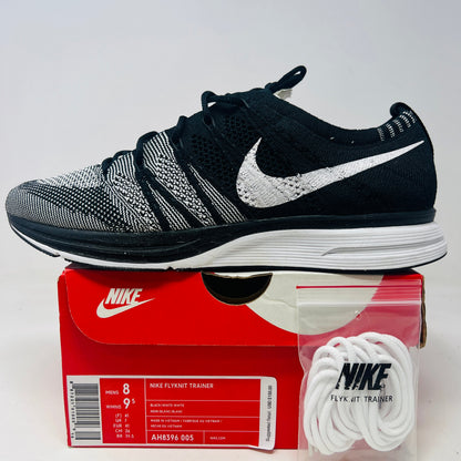 Nike Flyknit Trainer Oreo sneakers with clean uppers, slight wear, extra laces, 2018 edition.