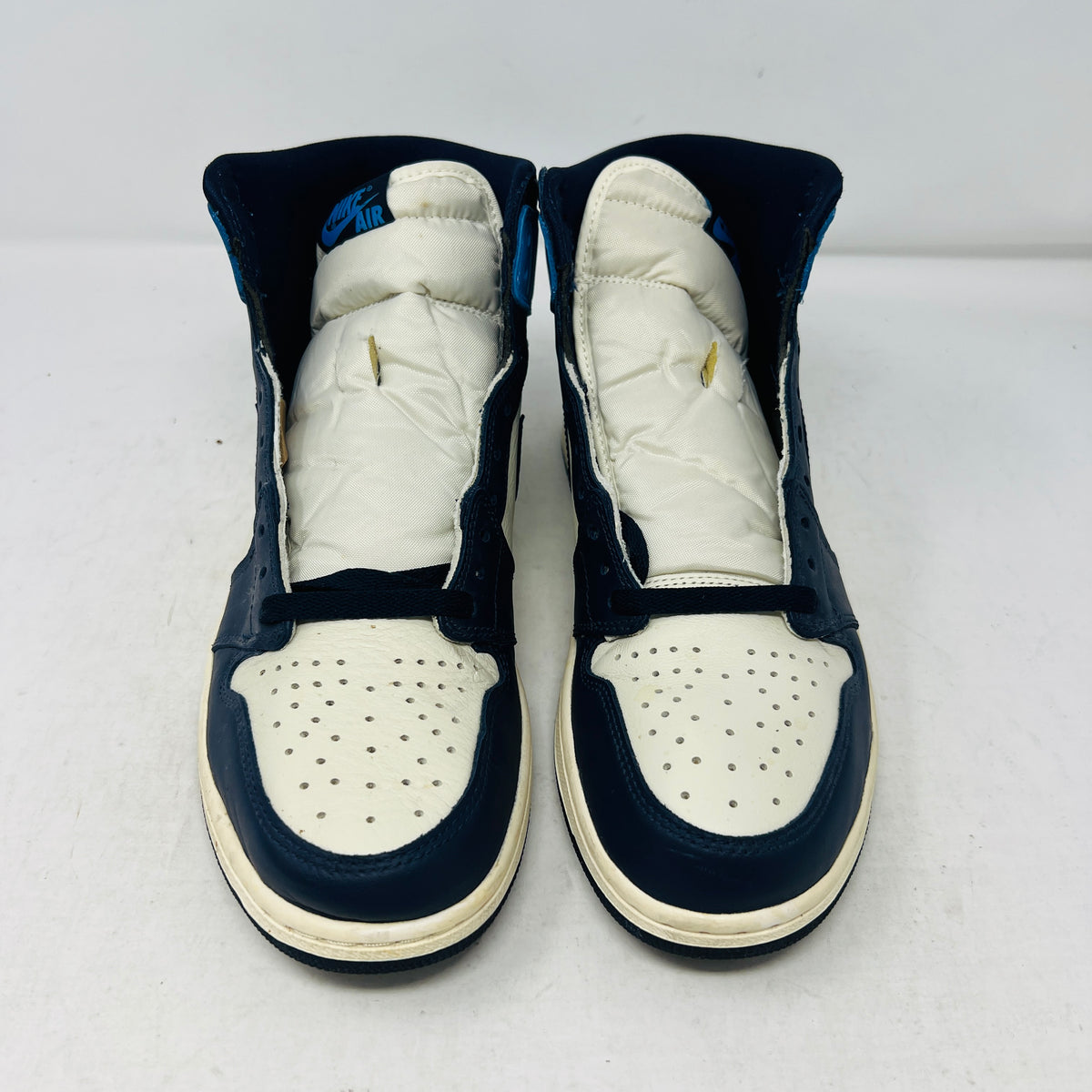 Jordan 1 Retro High Obsidian