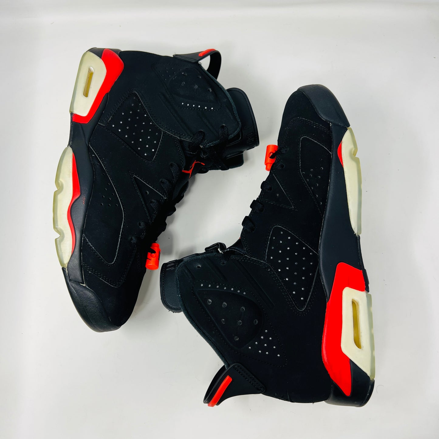 Jordan 6 Retro Black Infrared (2019)
