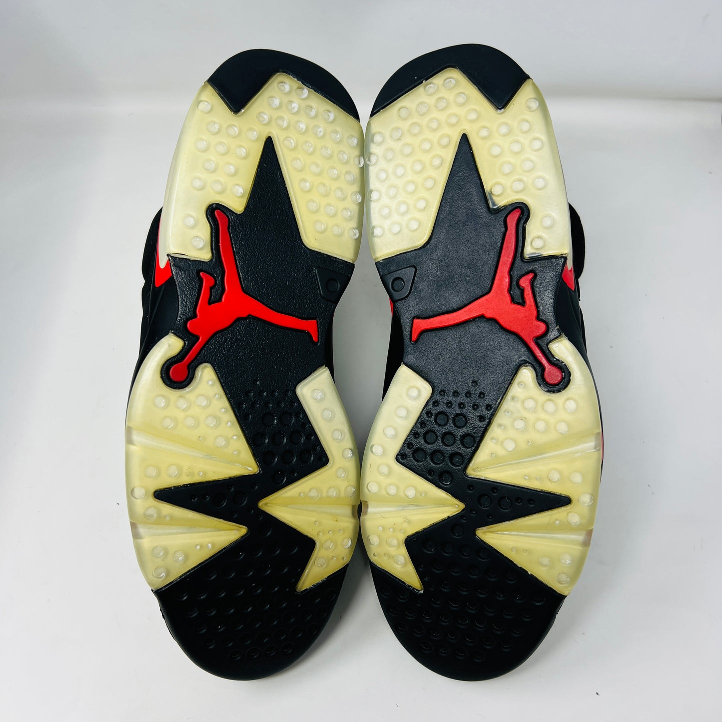 Jordan 6 Retro Black Infrared (2019)
