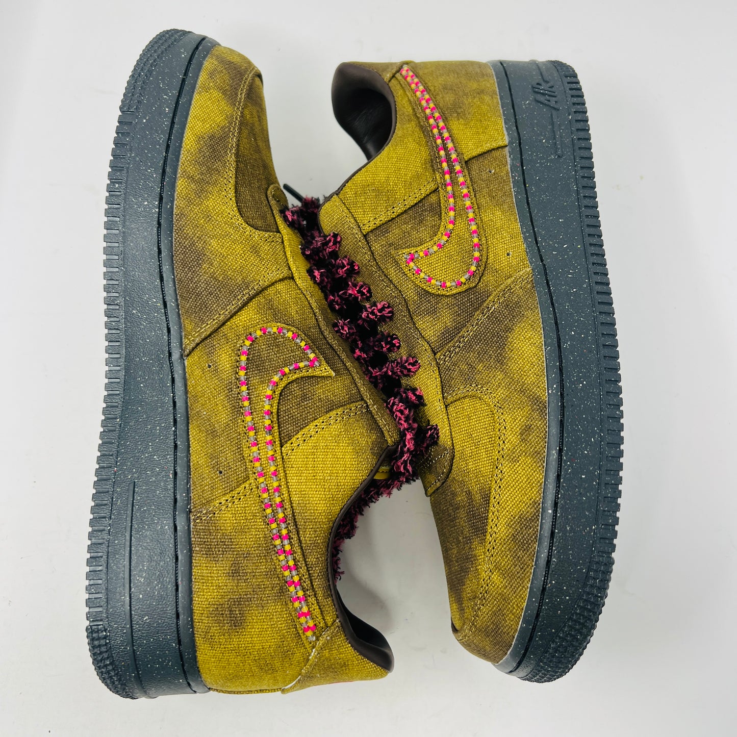 Nike Air Force 1 Low '07 QS Boucle Desert Moss Fierce Pink