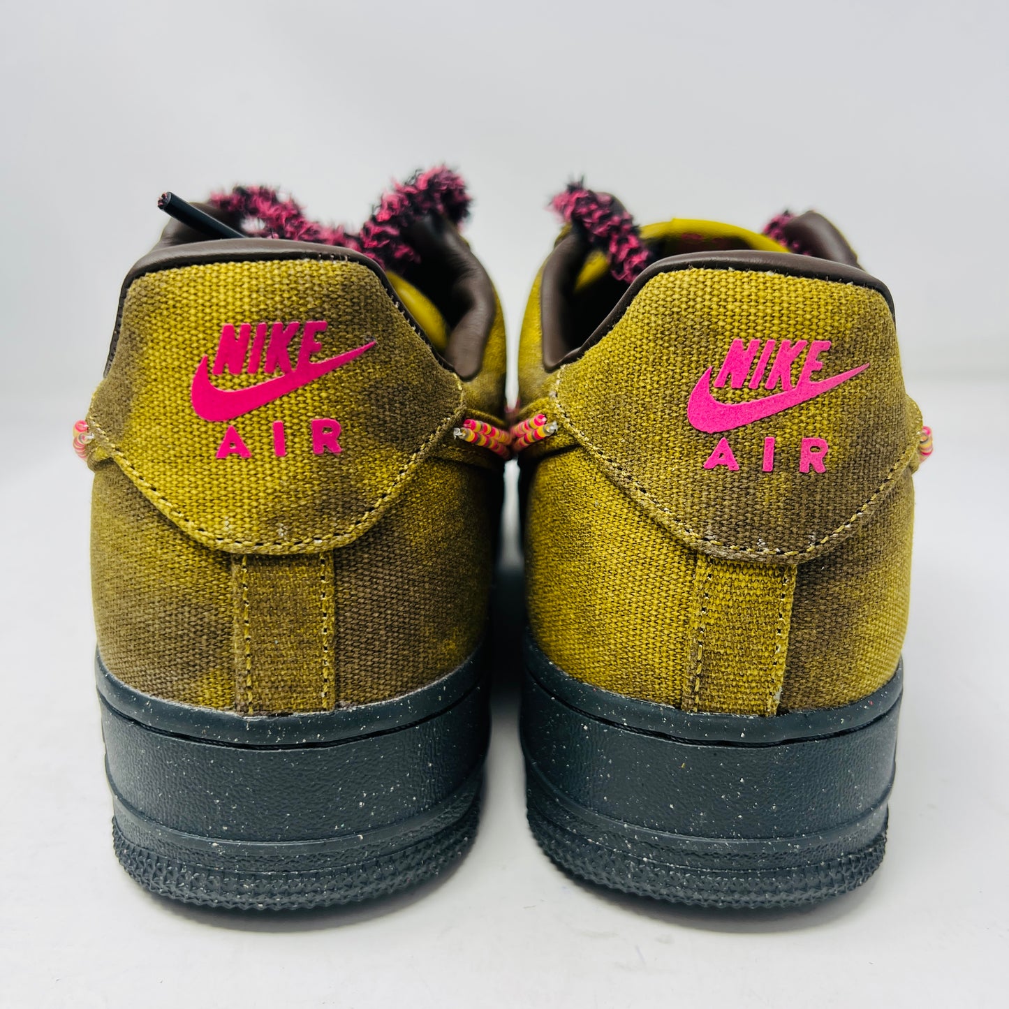 Nike Air Force 1 Low '07 QS Boucle Desert Moss Fierce Pink